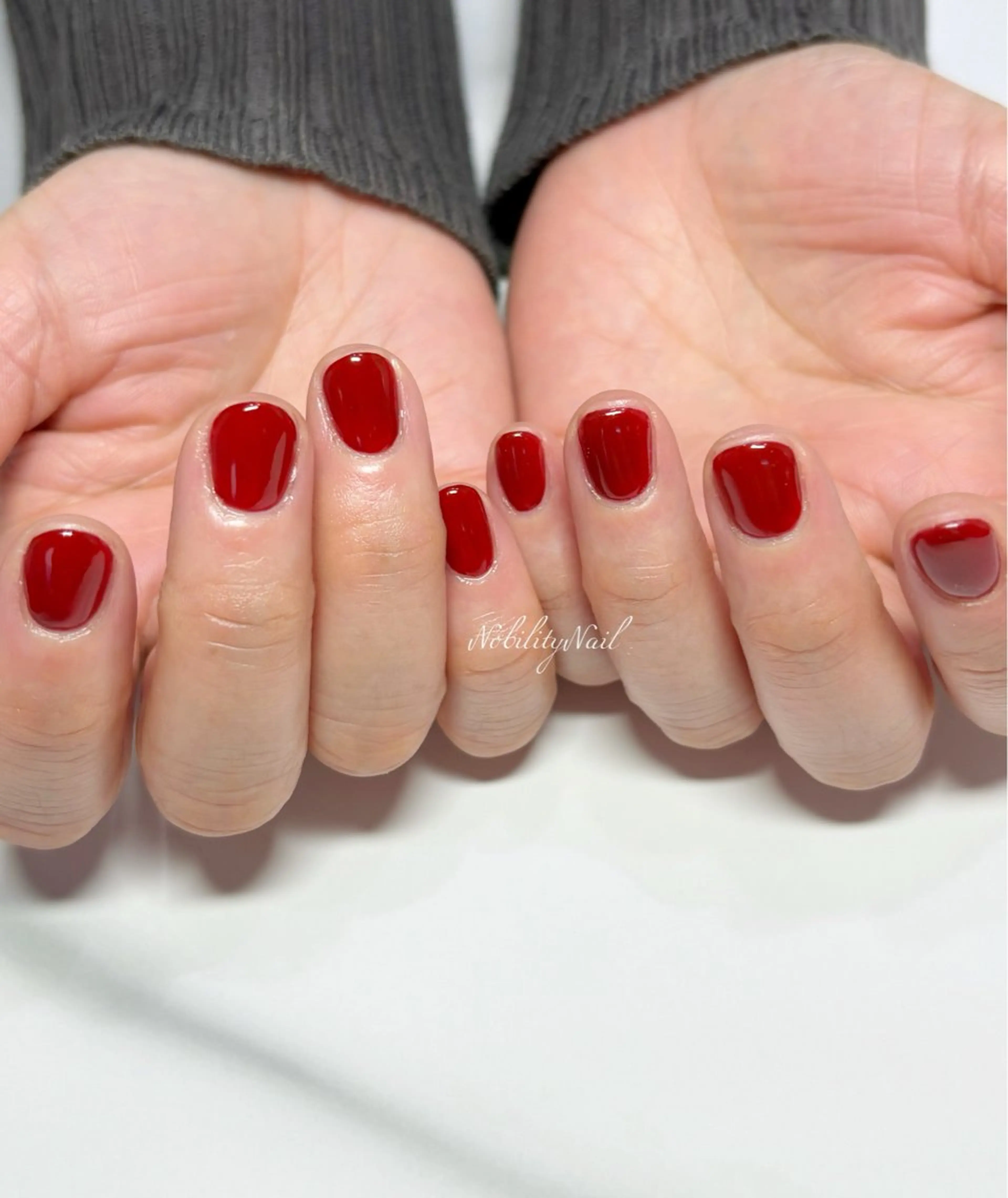 ネイル 赤色 フットネイル ネイルサロンNobilityNail所属・風口 麻由子のネイルデザイン