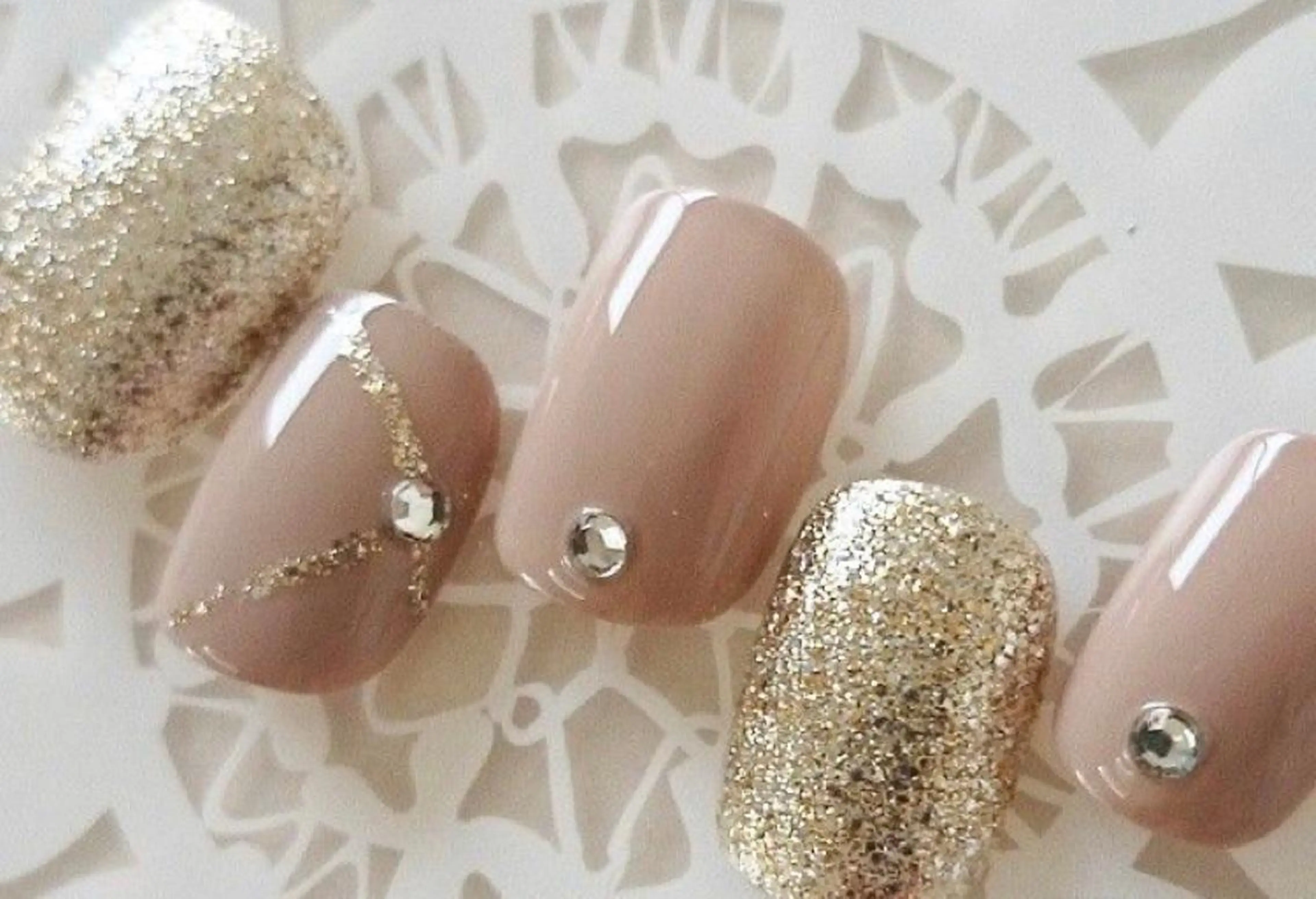 ネイル 「Honey NAIL新宿店」所属・Honey スカルプ専門店のネイルデザイン