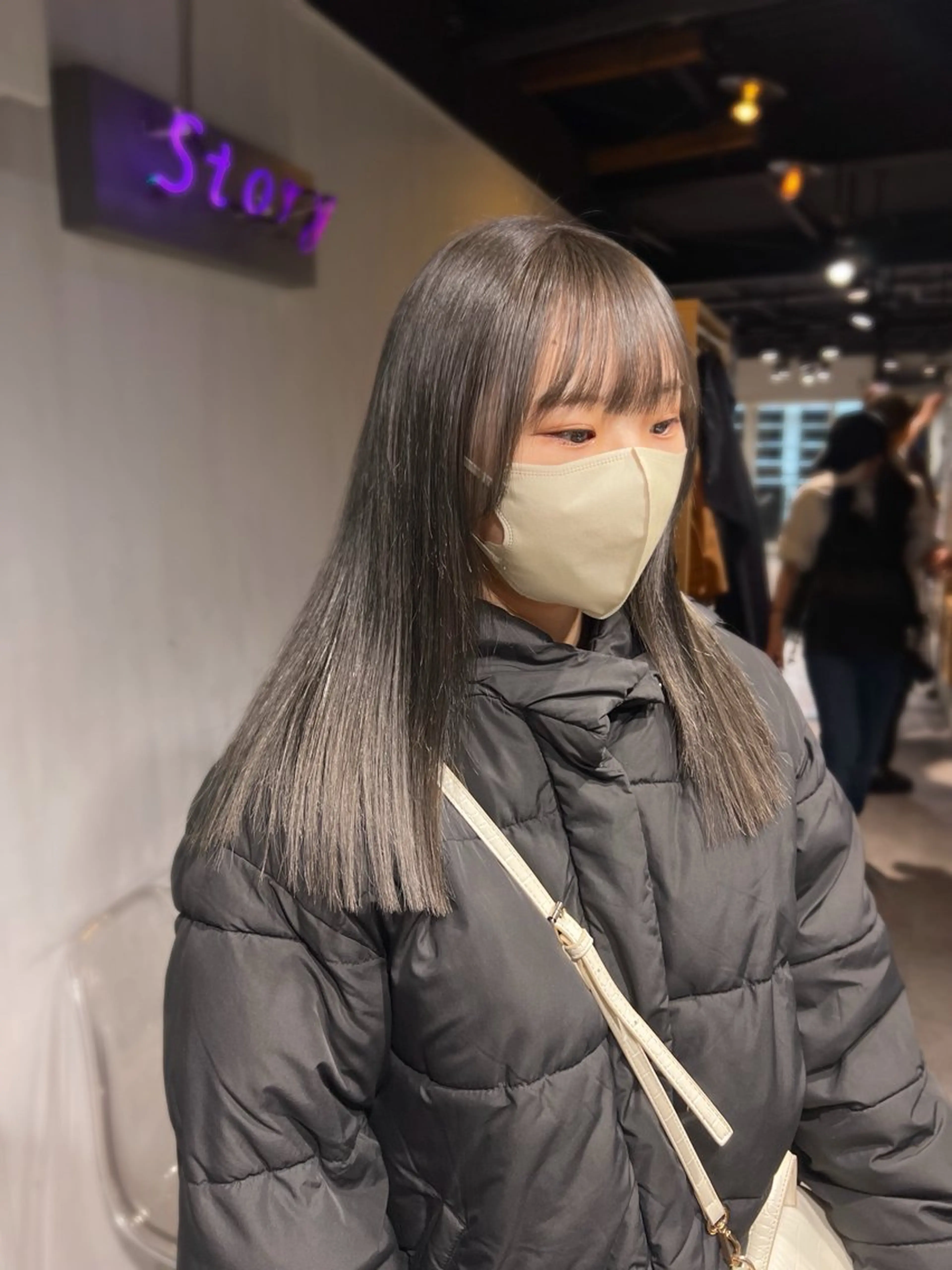 ロング カラー ブリーチ 透明感カラー グレージュ 髪質改善 トリートメント ヘアカラー トリートメント NANAMI🩵 大人可愛い韓国ヘアのヘアスタイル