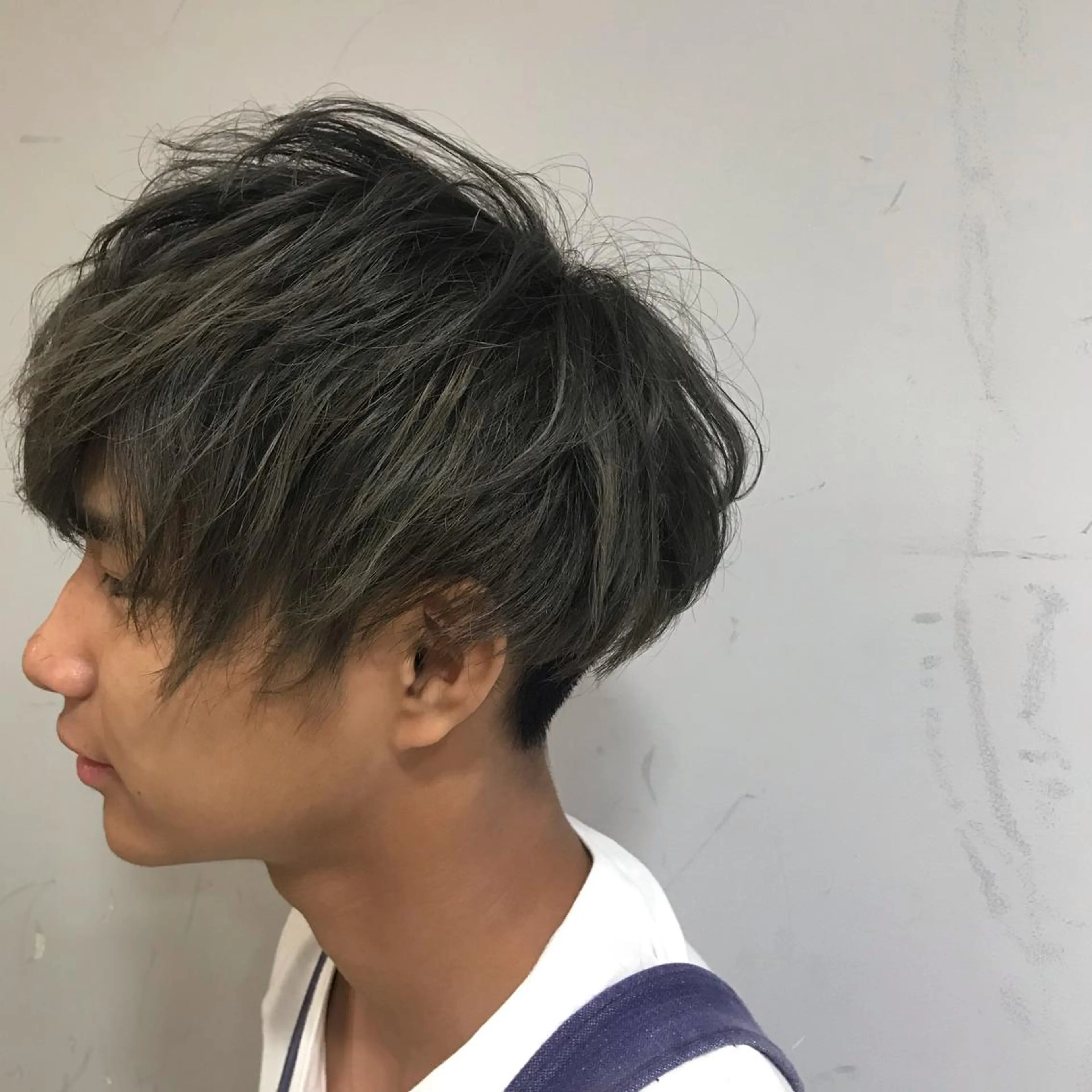 ショート カラー パーマ メンズ ニュアンスパーマ／ レイヤー／茶屋町のヘアスタイル