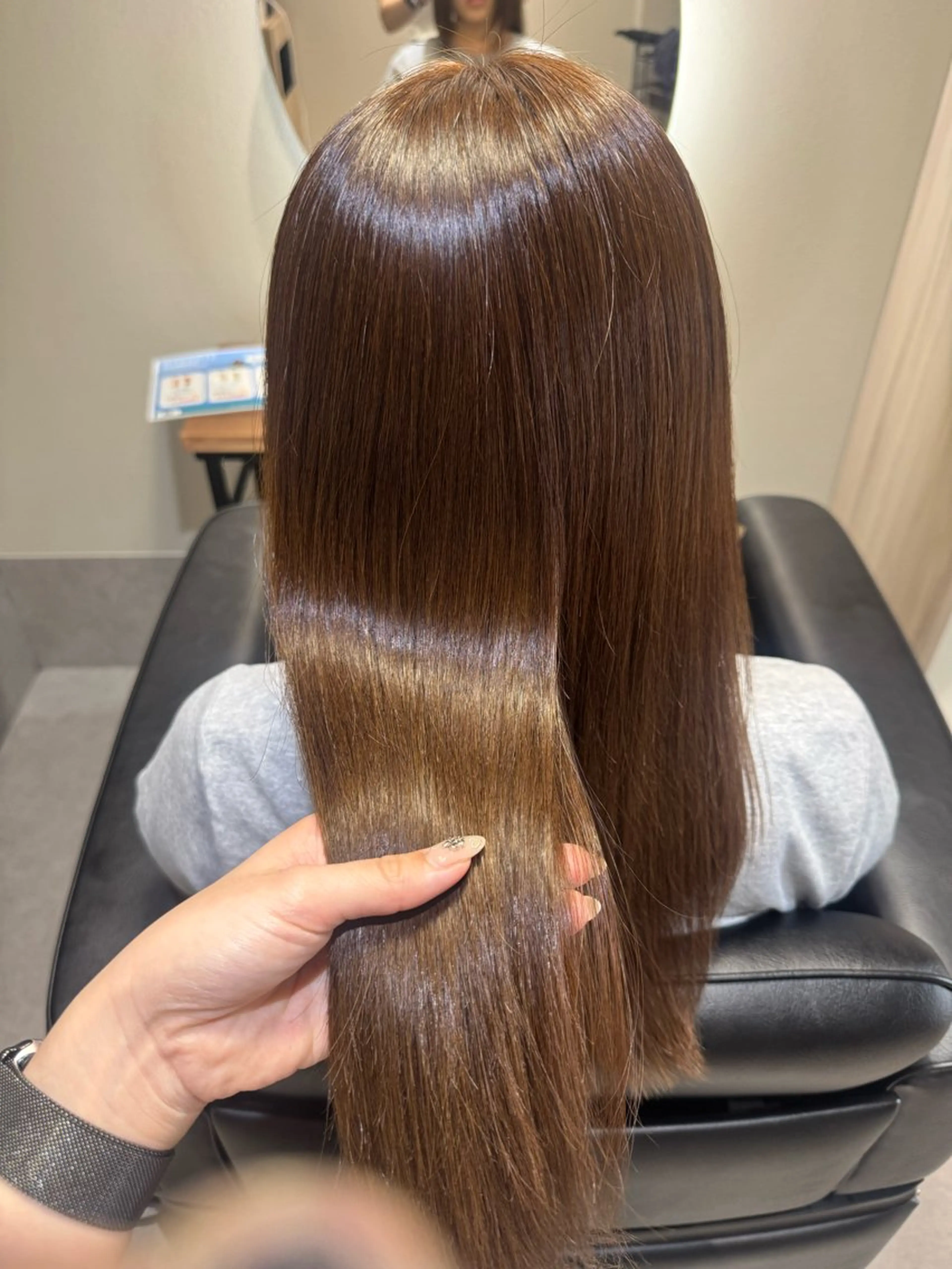 セミロング カット 縮毛矯正 トリートメント NAVY 橋本心 縮毛矯正のヘアスタイル