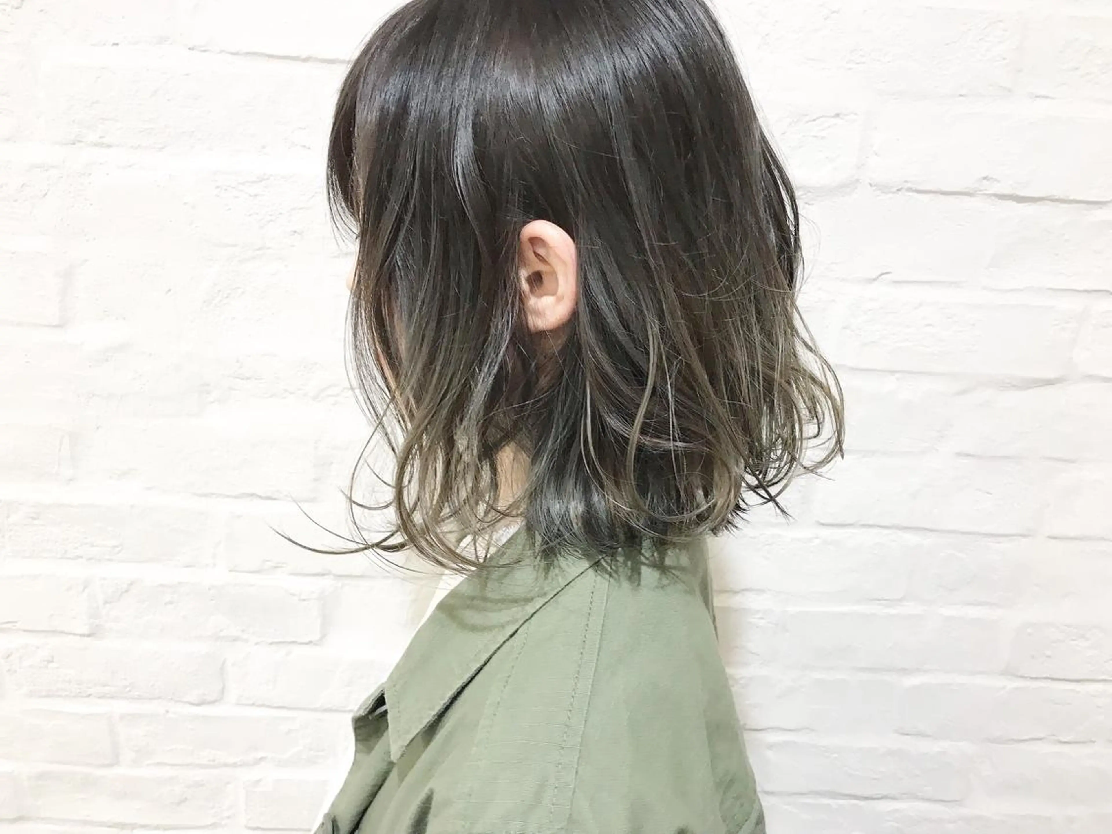 ショート カラー ブリーチ ハイライトカラー ハイライト PALAN所属・ボブ　ショート 特化 迫田紘史のヘアスタイル