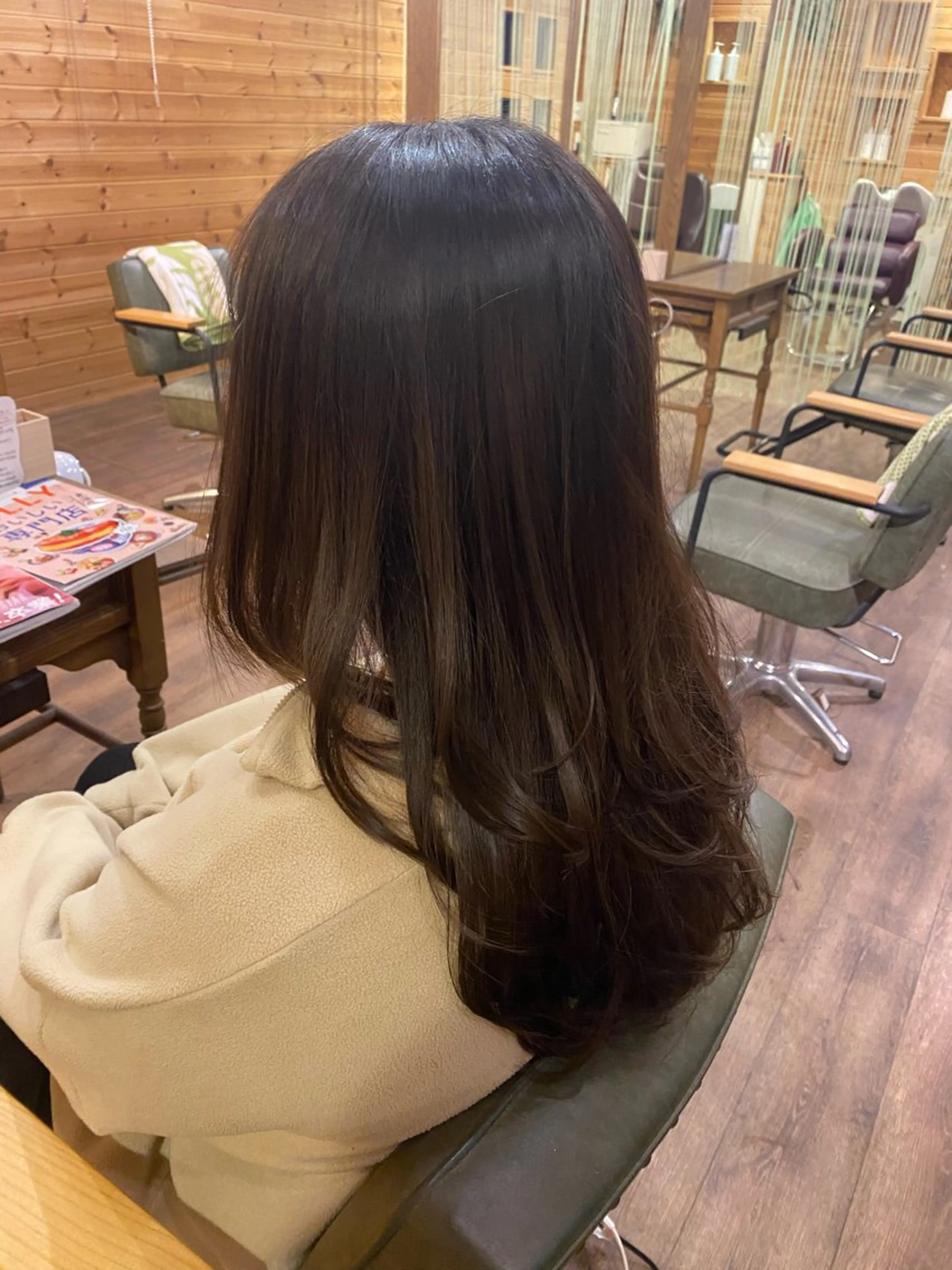 ロング レイヤーカット ロング Ecre hair所属・Ecre hair SARAのヘアスタイル