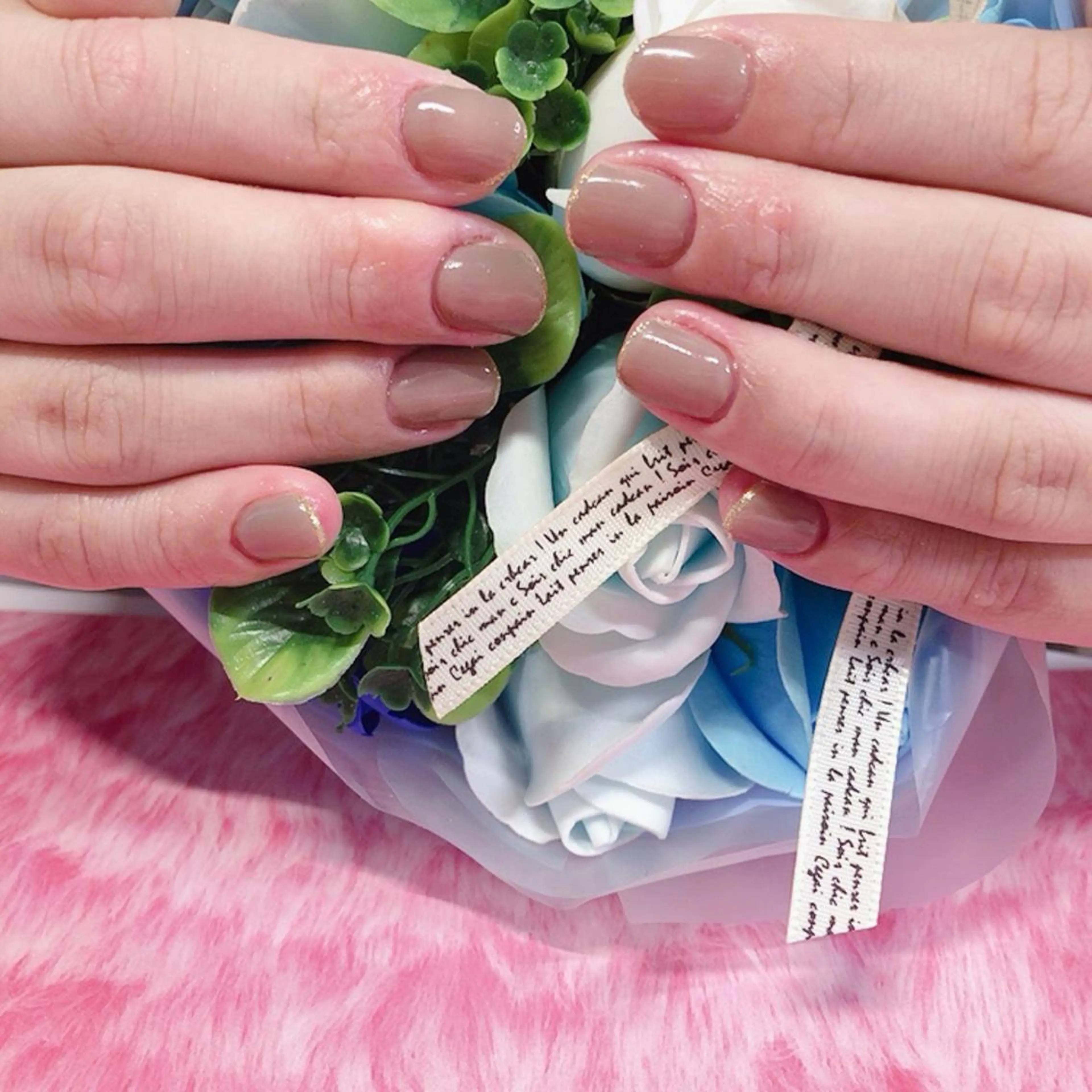 ネイル フレンチネイル グラデーション ラメ(グリッター) 奥園 良恵のネイルデザイン