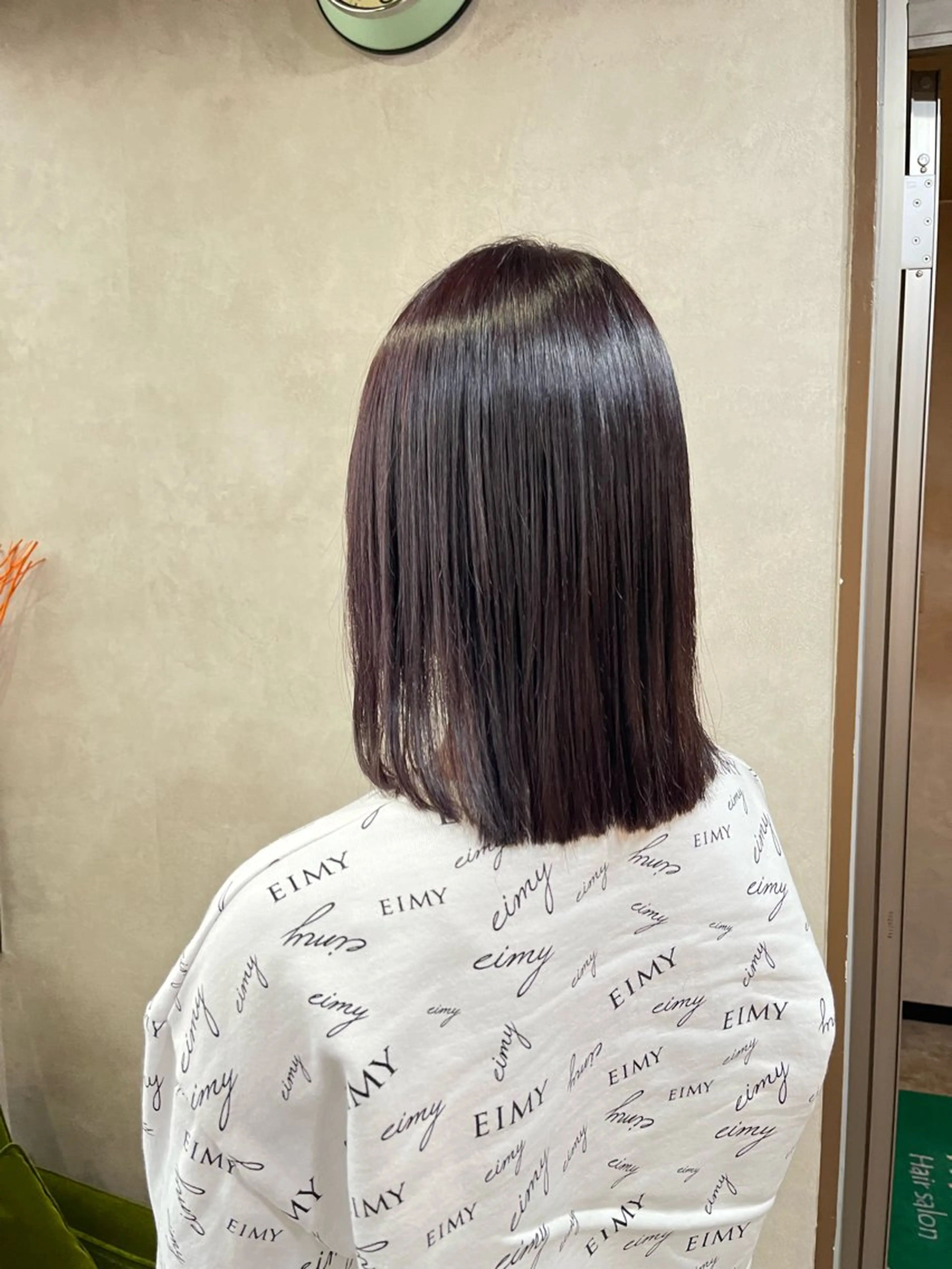 ミディアム カラー ayane ito / HAWNDのヘアスタイル