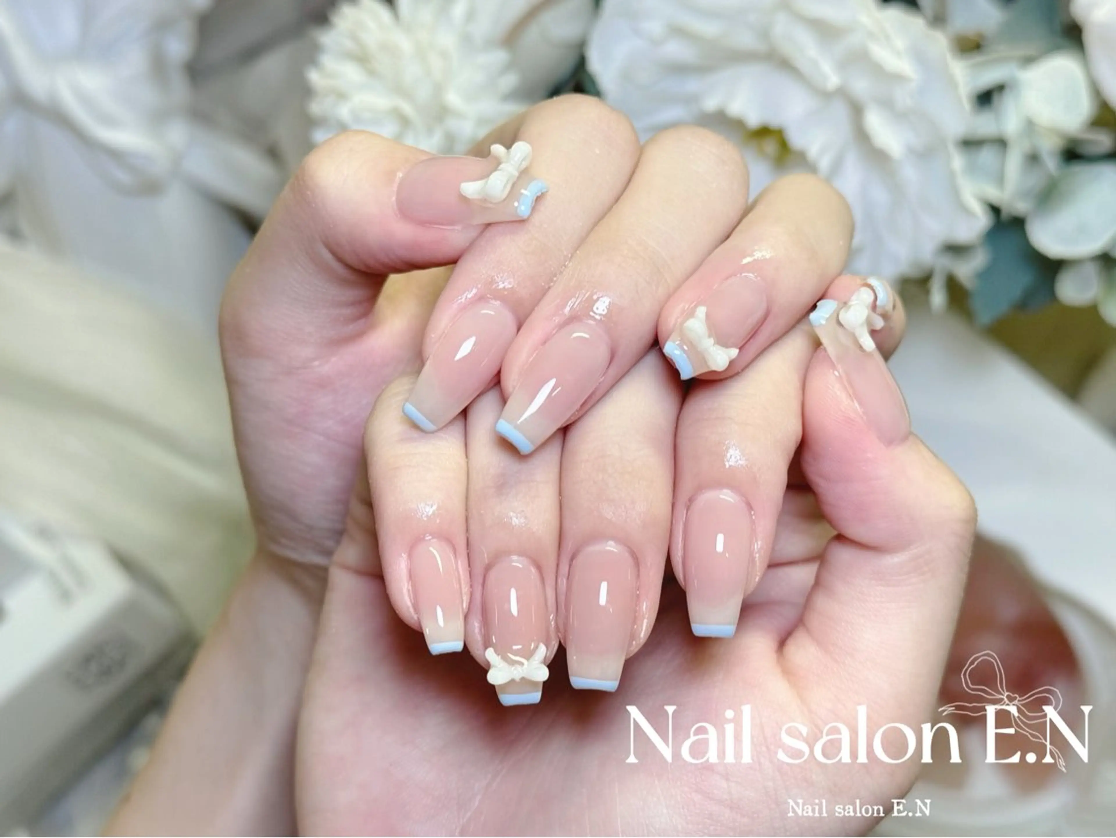 ネイル アートネイル オーロラネイル ブラウン クリアネイル フレンチネイル ハンドネイル E.N🦋 長さ出し/持ち込みのネイルデザイン