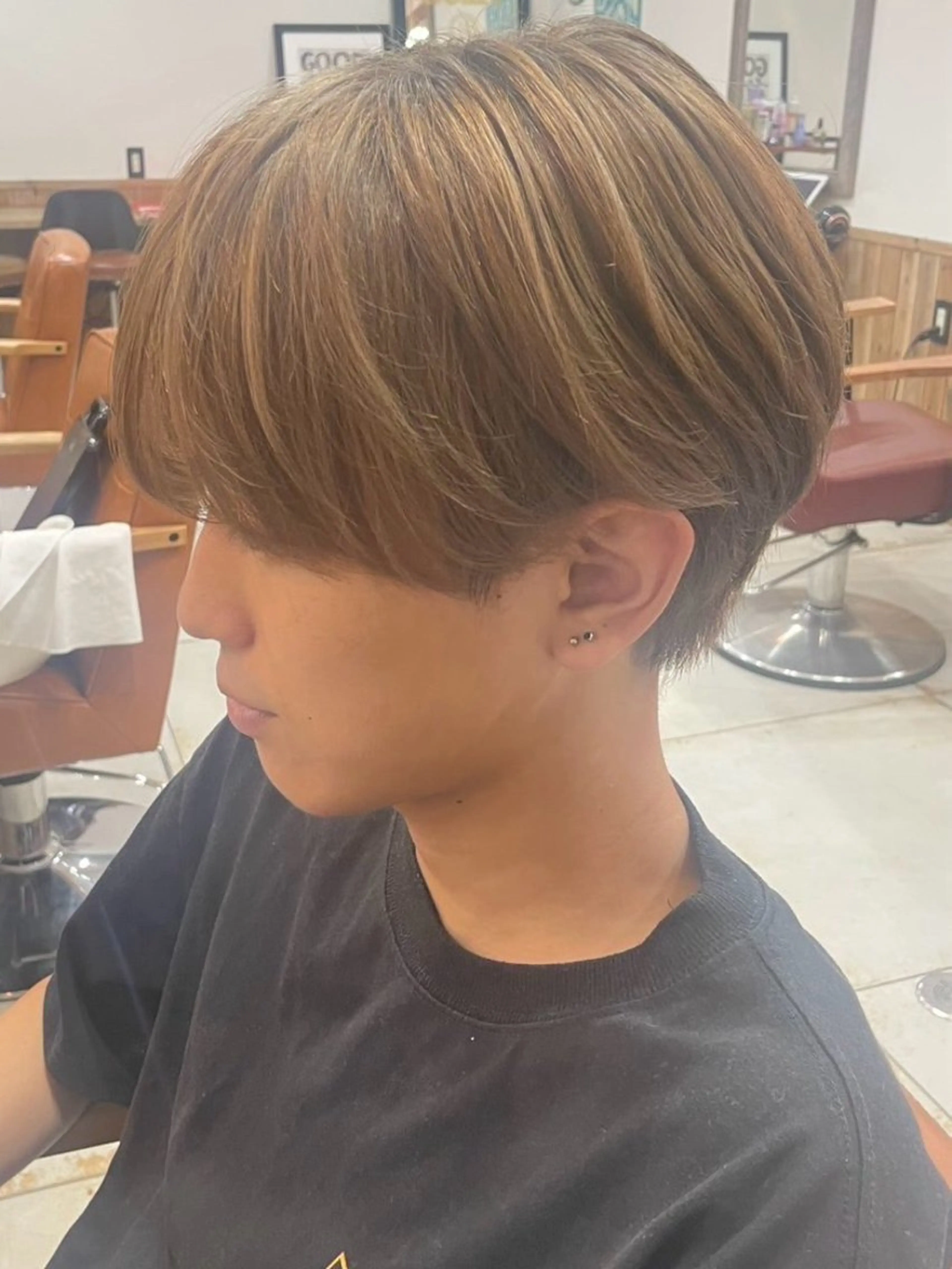 ショート メンズ Wカラーレイヤーカ ット⚡️CHIAKIのヘアスタイル