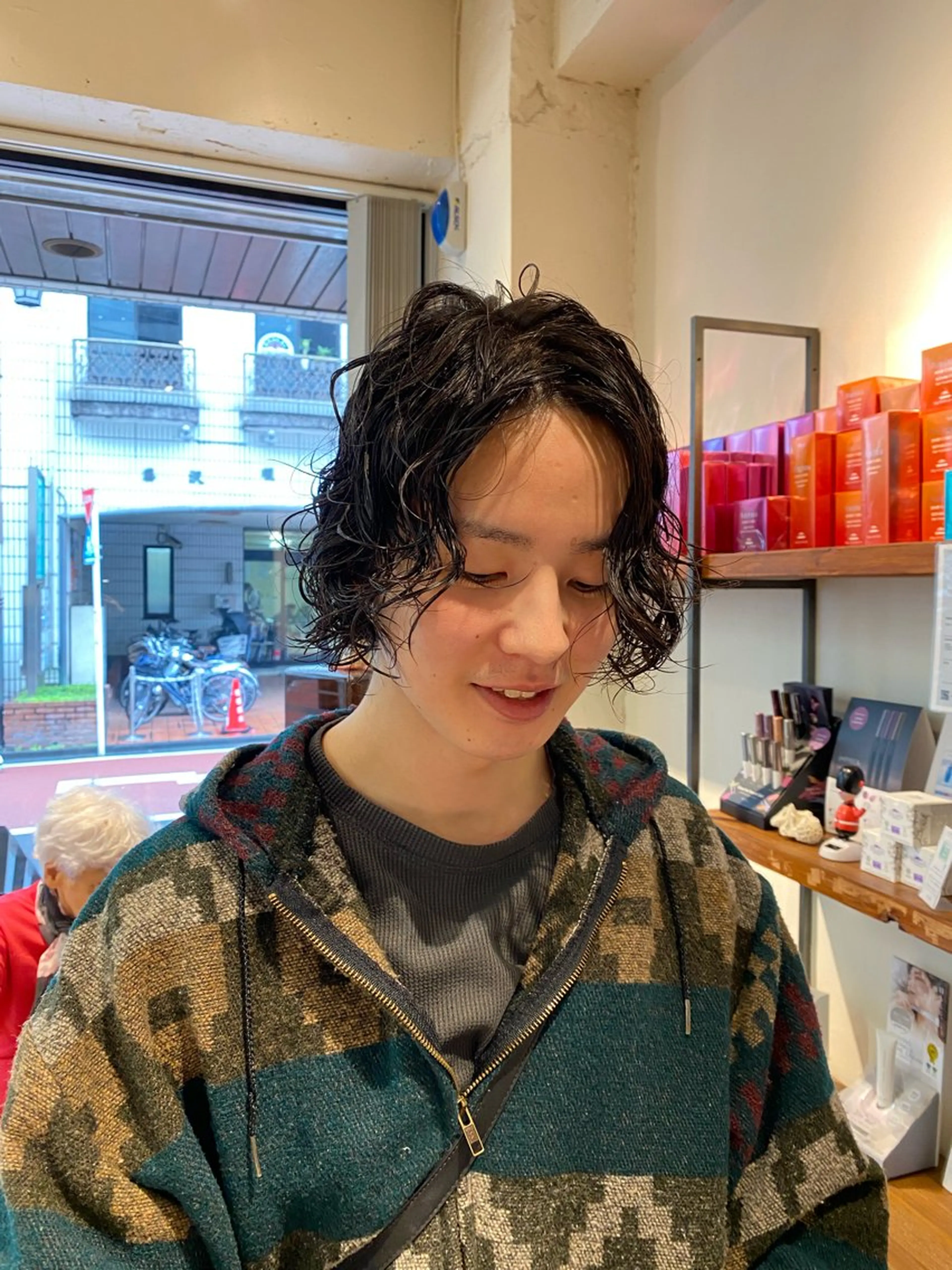 ミディアム パーマ メンズ カット パーマ ナチュラルヘア🫧 ナナミのヘアスタイル