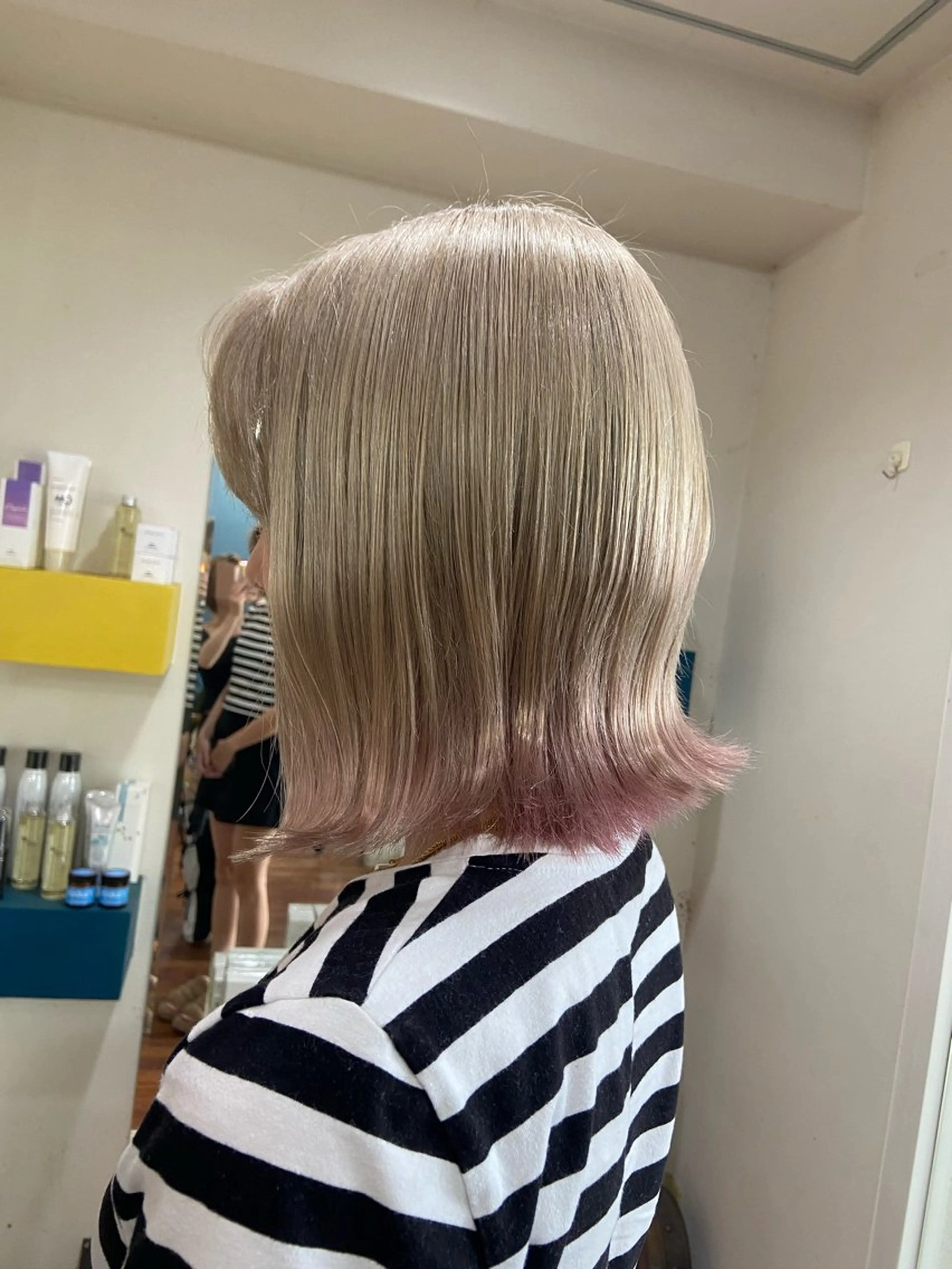 ショート カラー ベージュカラー ピンクカラー ホワイトベージュ 髪質改善/透明感 カラー/西川奈穂のヘアスタイル