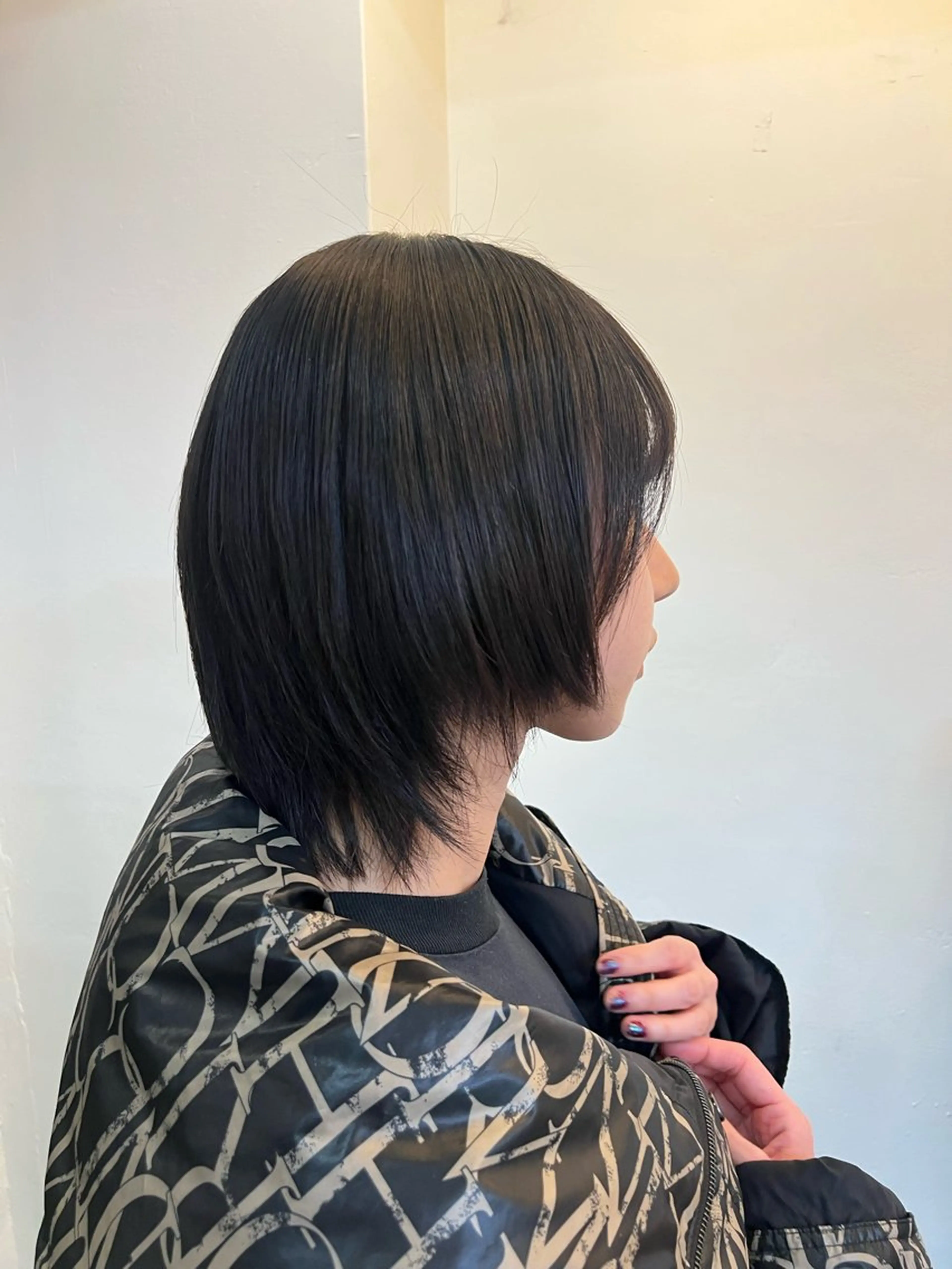 ミディアム 縮毛矯正 ウルフカット 🌈🌏 Kokoネ🪐🌕のヘアスタイル