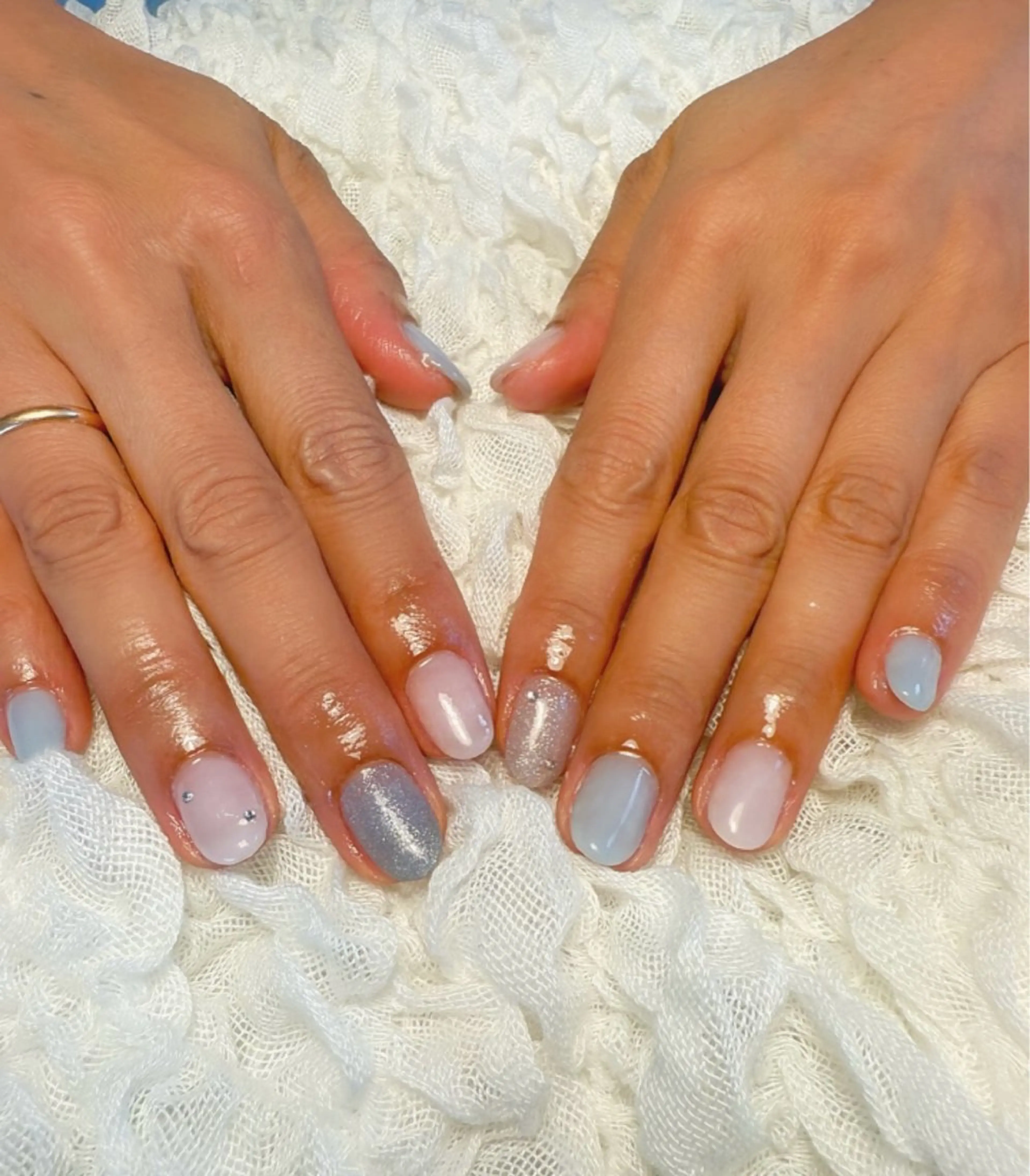 ネイル ラメ(グリッター) 水色 ワンカラーネイル シンプルネイル ストーンネイル ハンドネイル nail salon Estelleのネイルデザイン