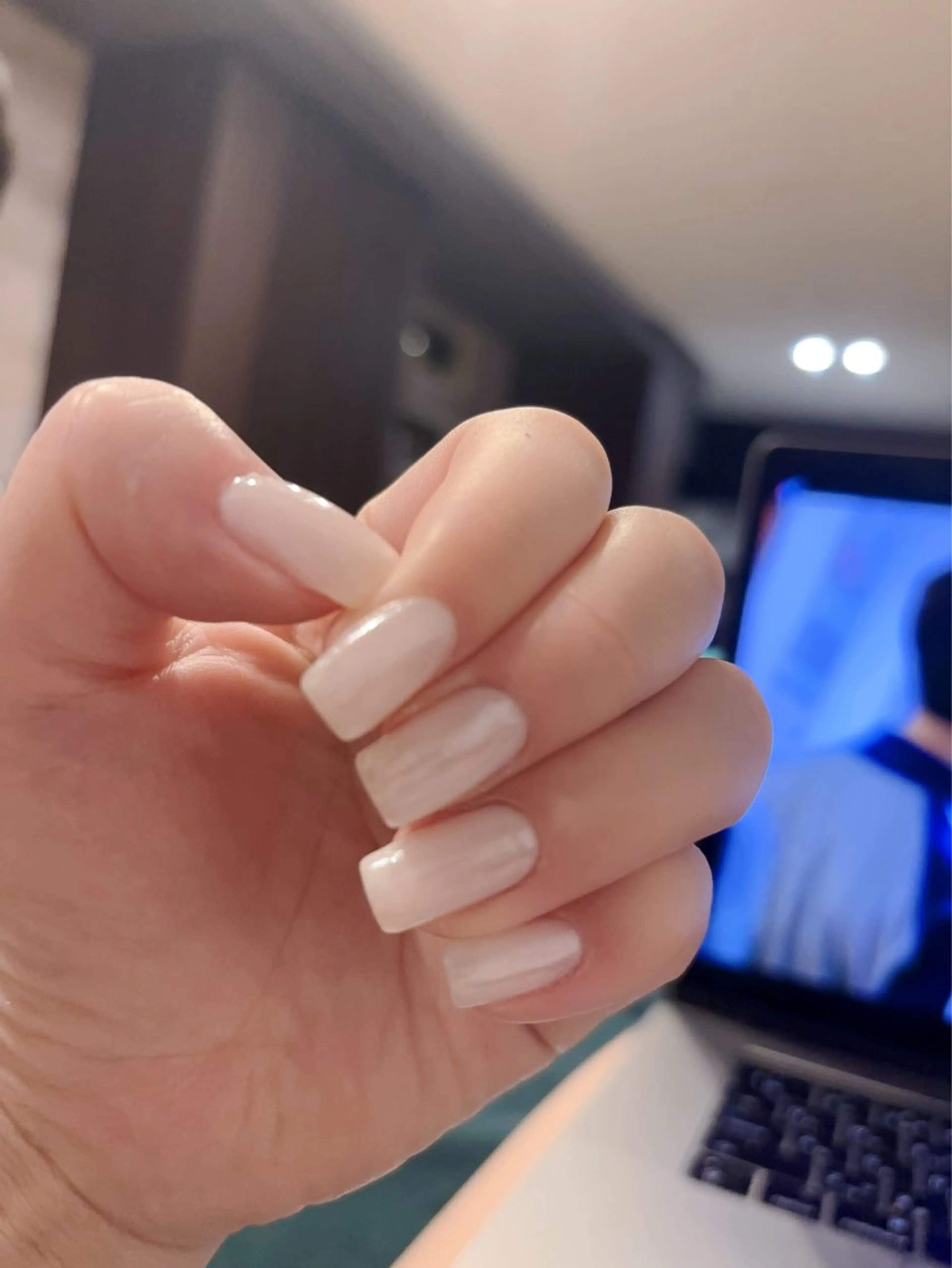 ネイル B.rose ビビのネイルデザイン