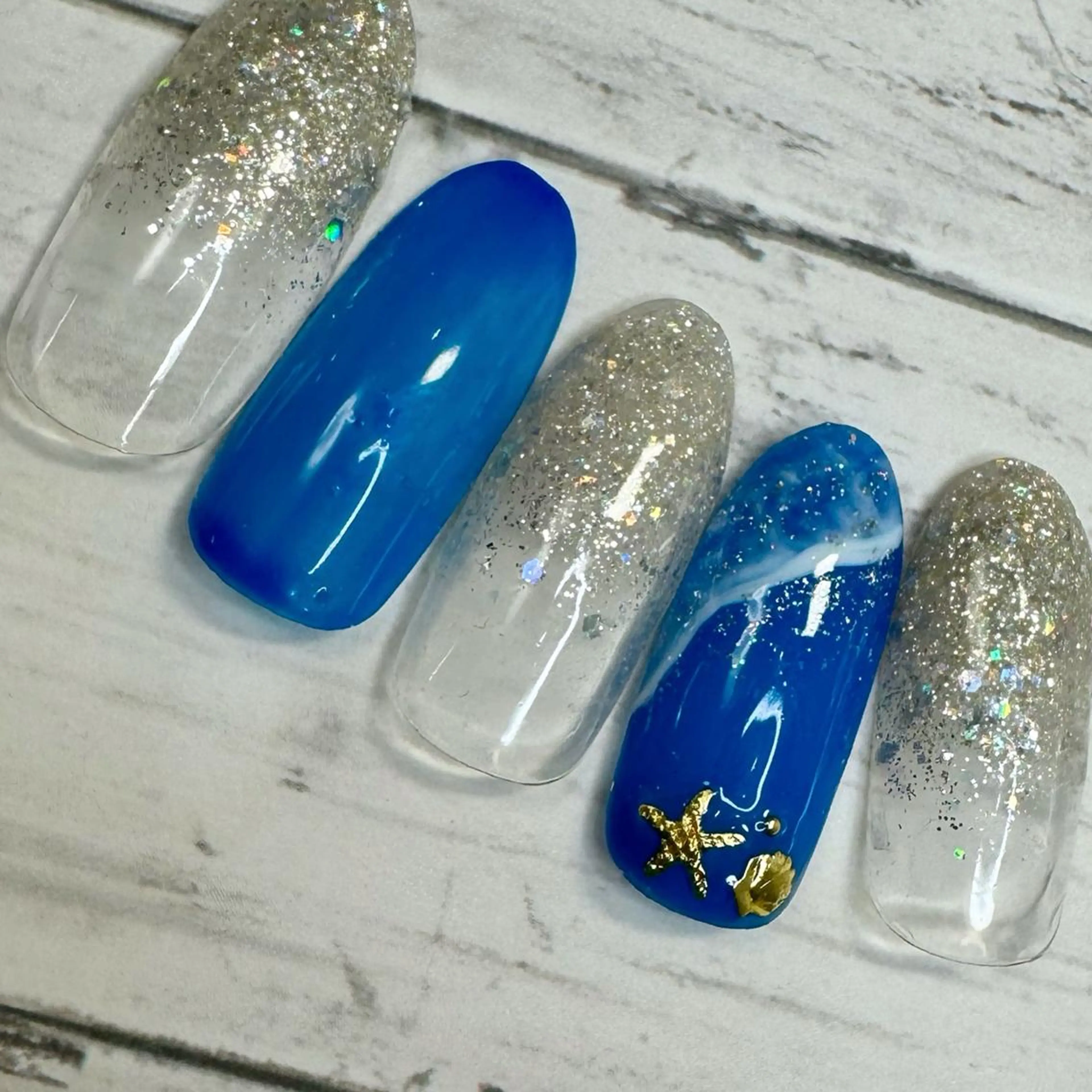 ネイル Myu博多店 かえでのネイルデザイン