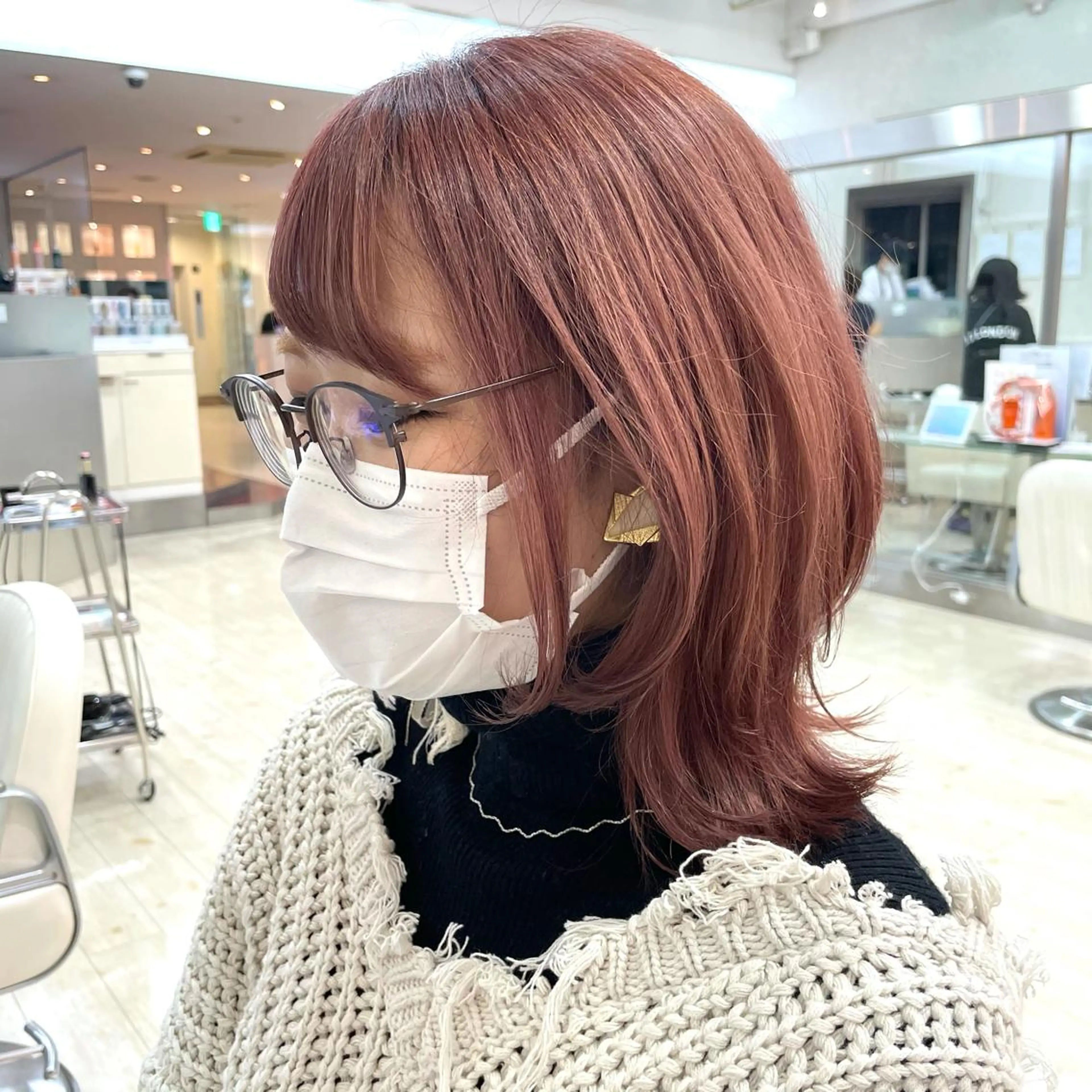 ミディアム カラー くびれヘア 丹家 海人のヘアスタイル