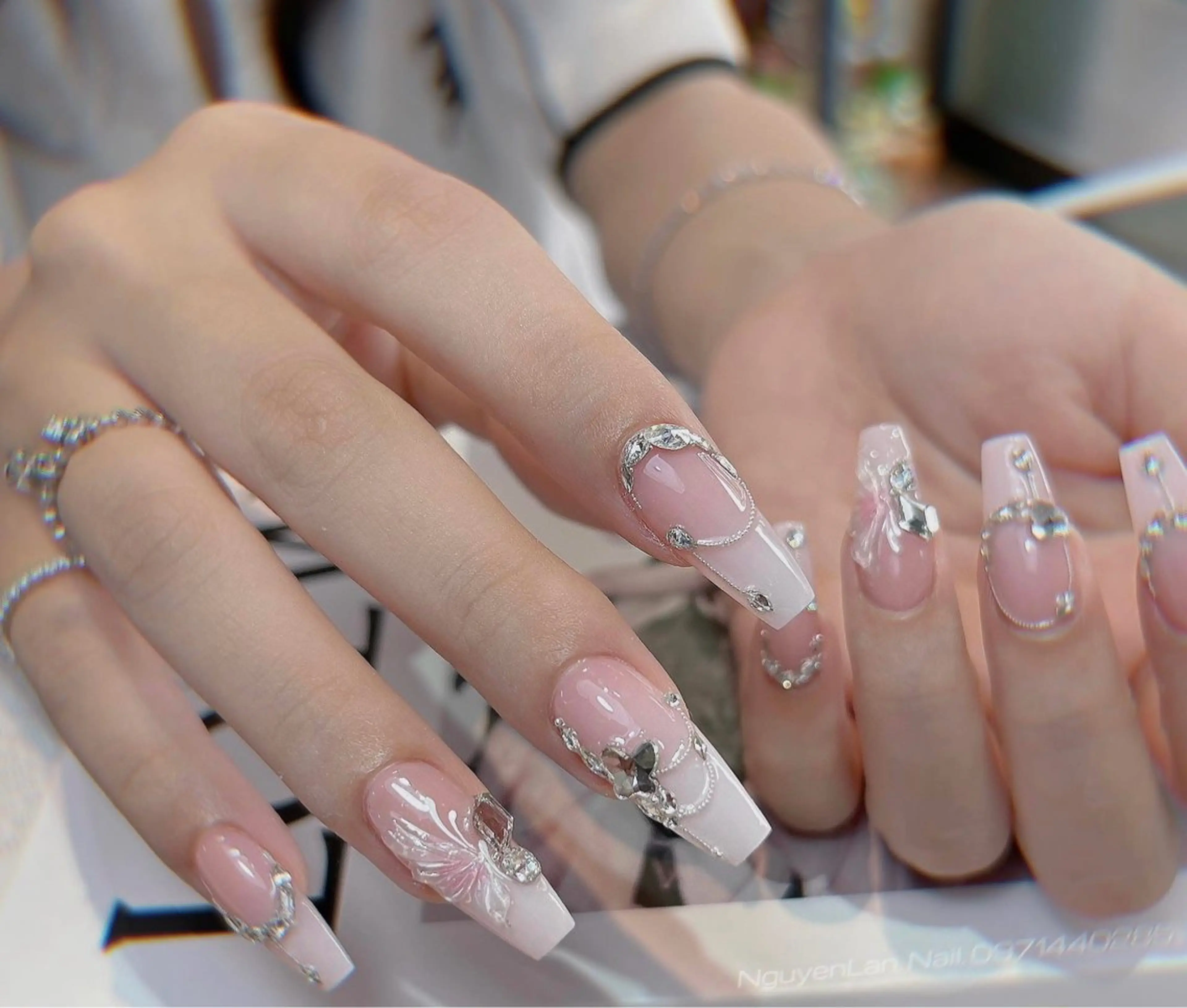 ネイル Minette nailHuongのネイルデザイン