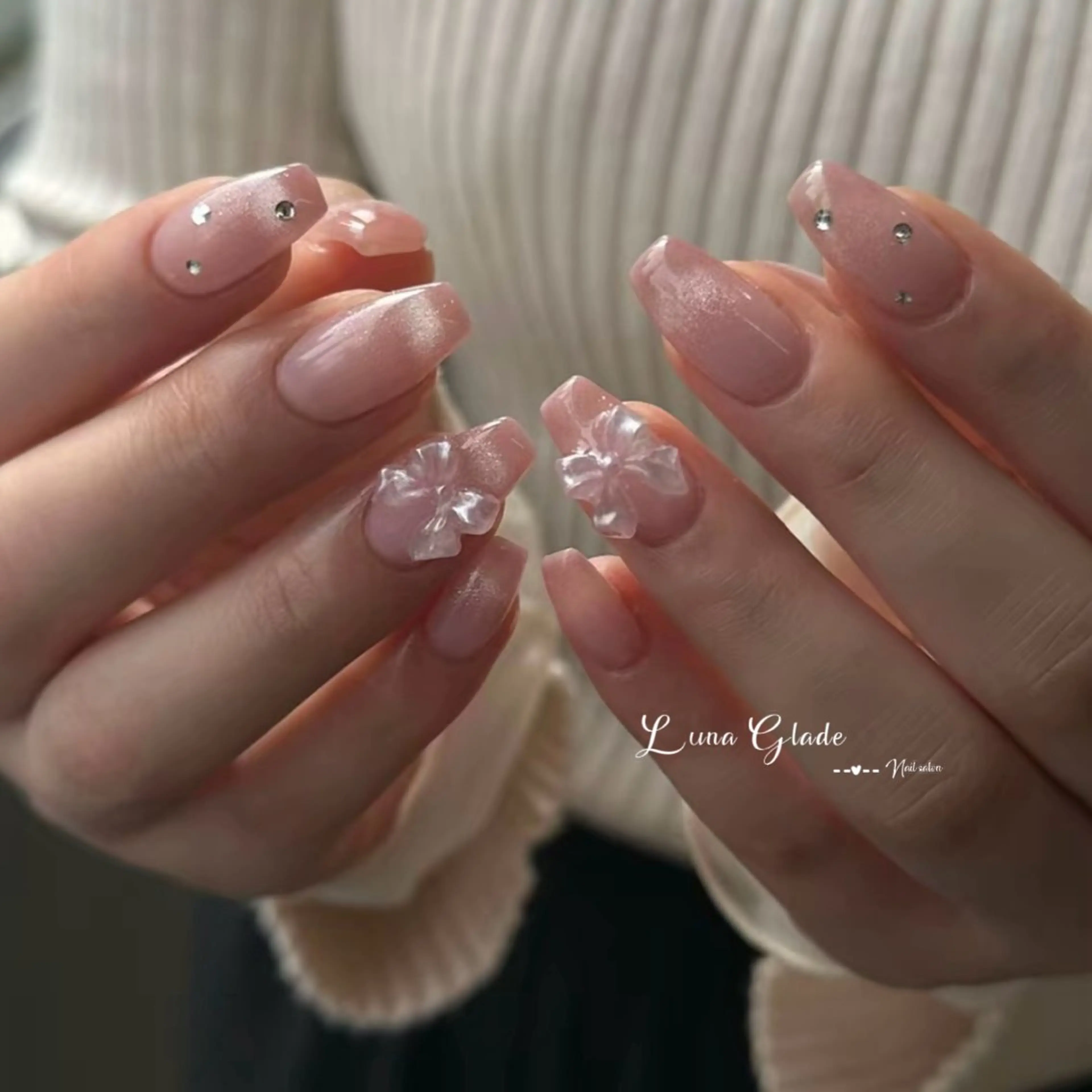 ネイル ハンドネイル Luna Gladeのネイルデザイン