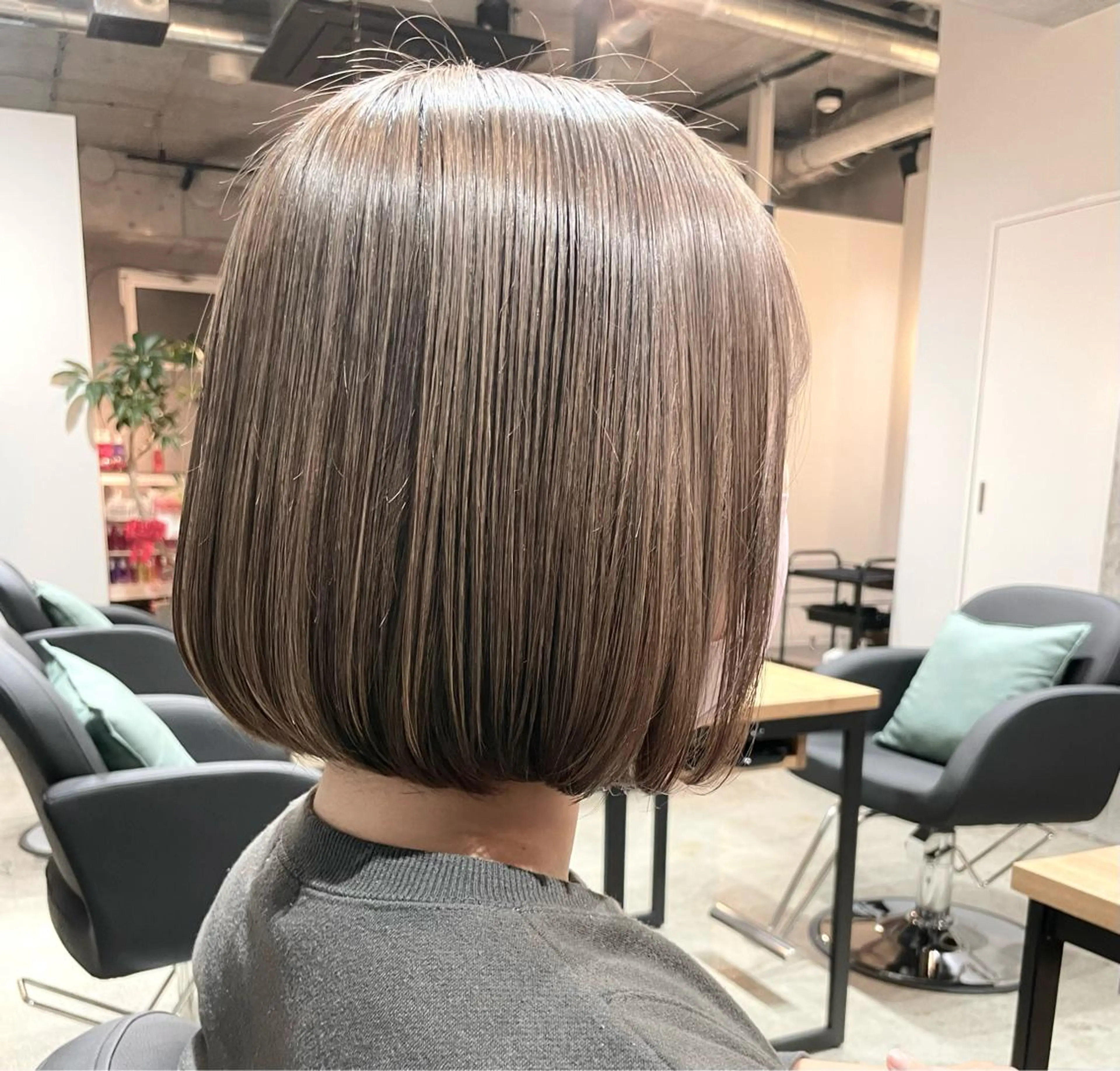 ショート カラー カット ヘアカラー トリートメント ✨髪質改善/ハイトー ン/艶髪高山のヘアスタイル