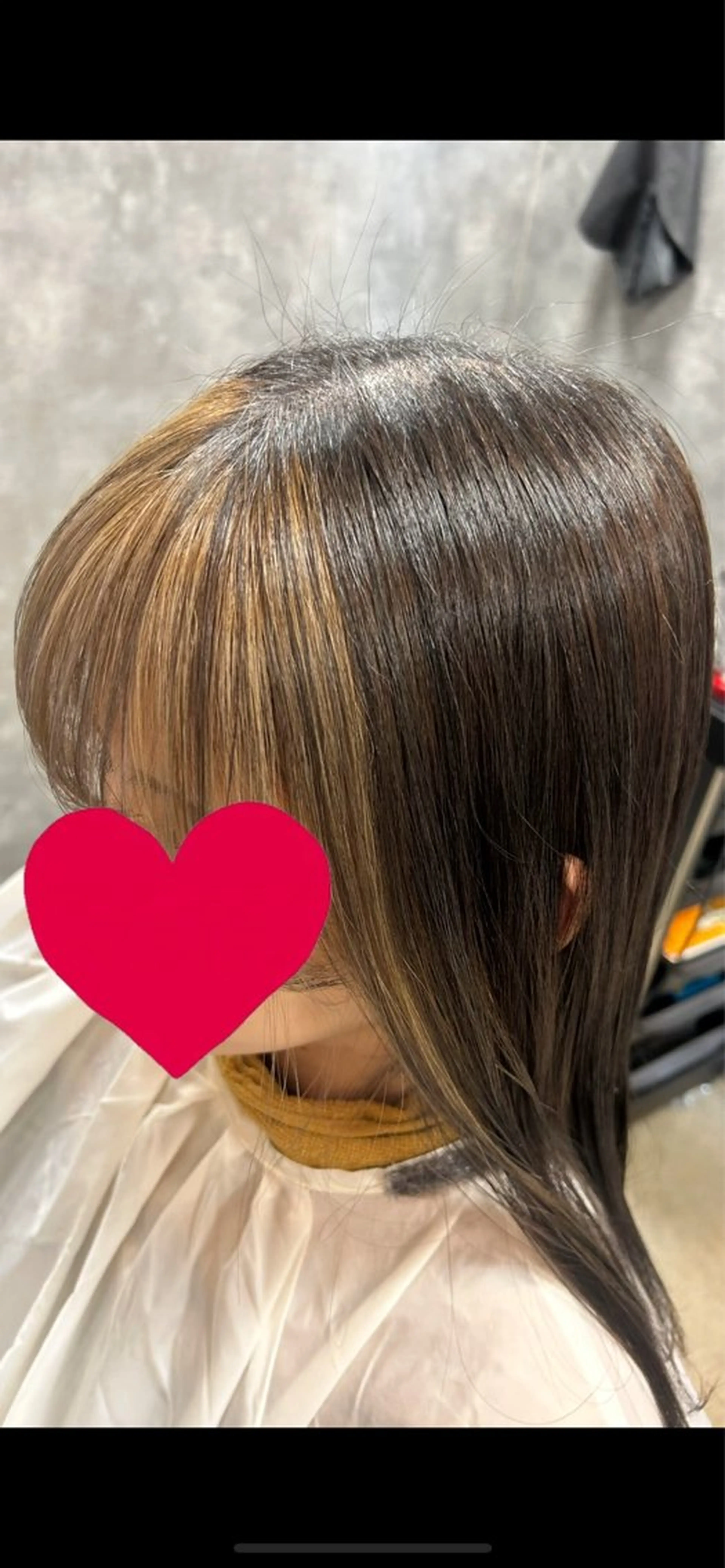 ロング ミストバング ROWDA ／MOMOKAのヘアスタイル