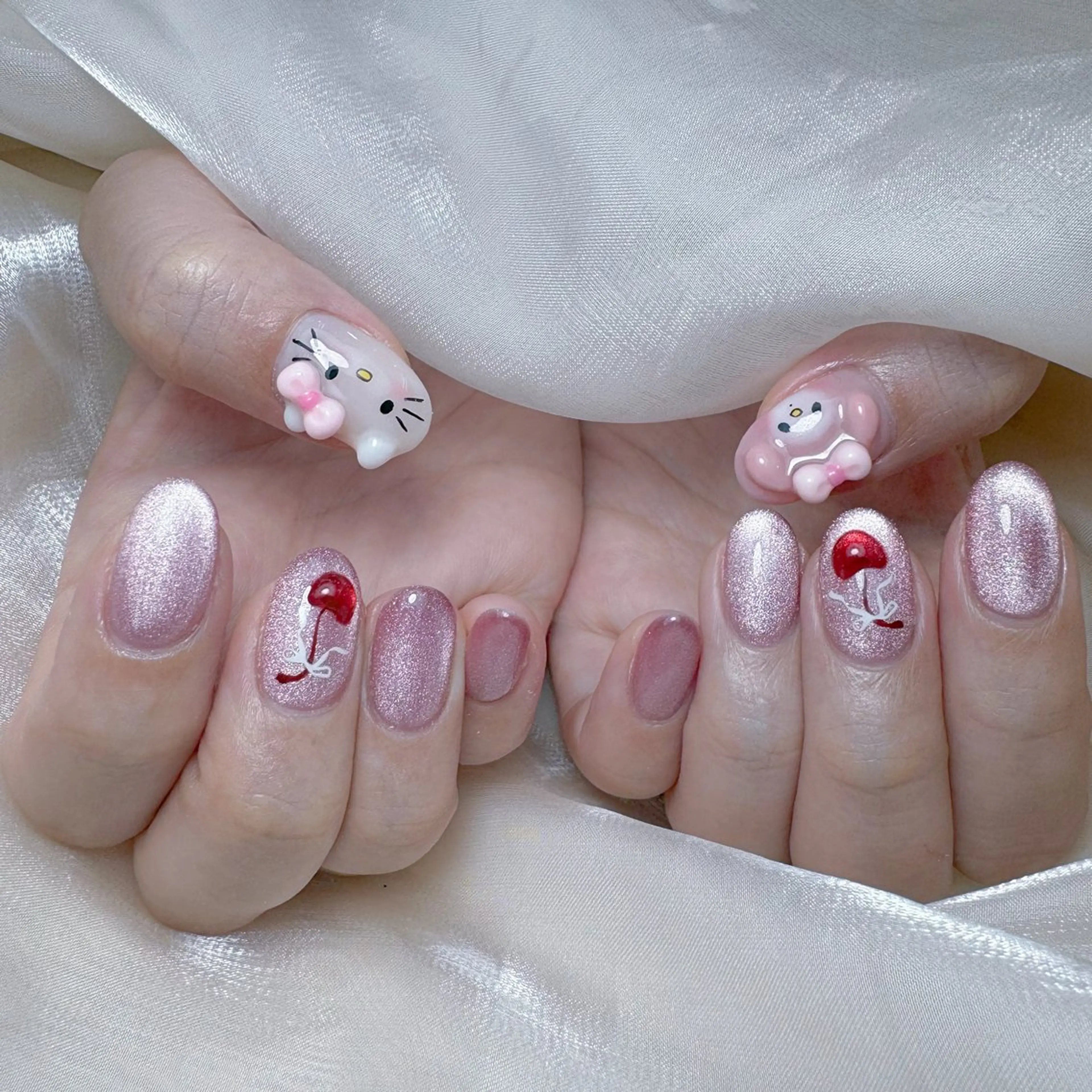 ネイル チークネイル クリアネイル ガーリー グラデーション キラキラネイル ハンドネイル NailPrincess所属・princess スカルプ専門店のネイルデザイン