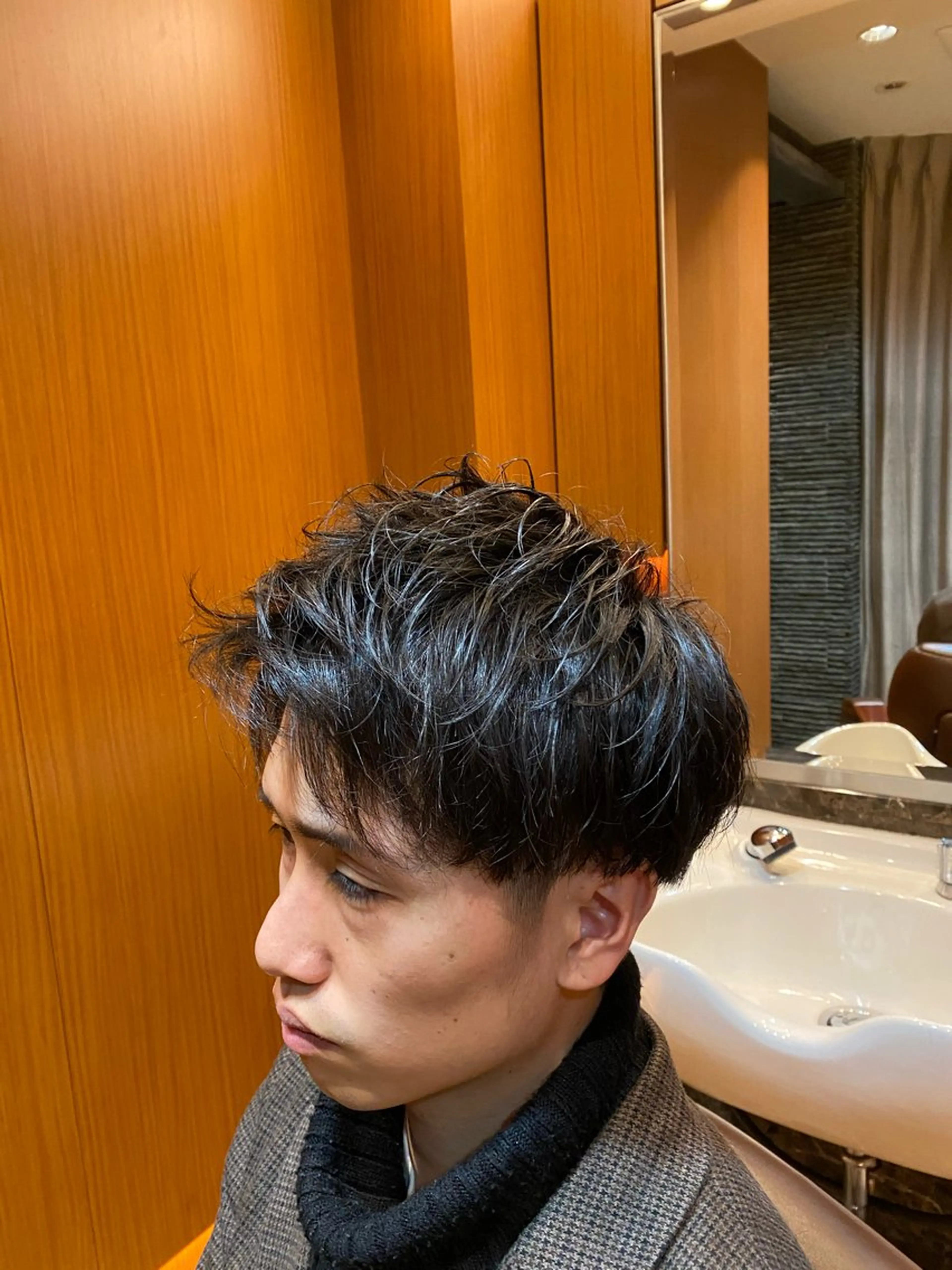 ミディアム 北川 竜也のヘアスタイル