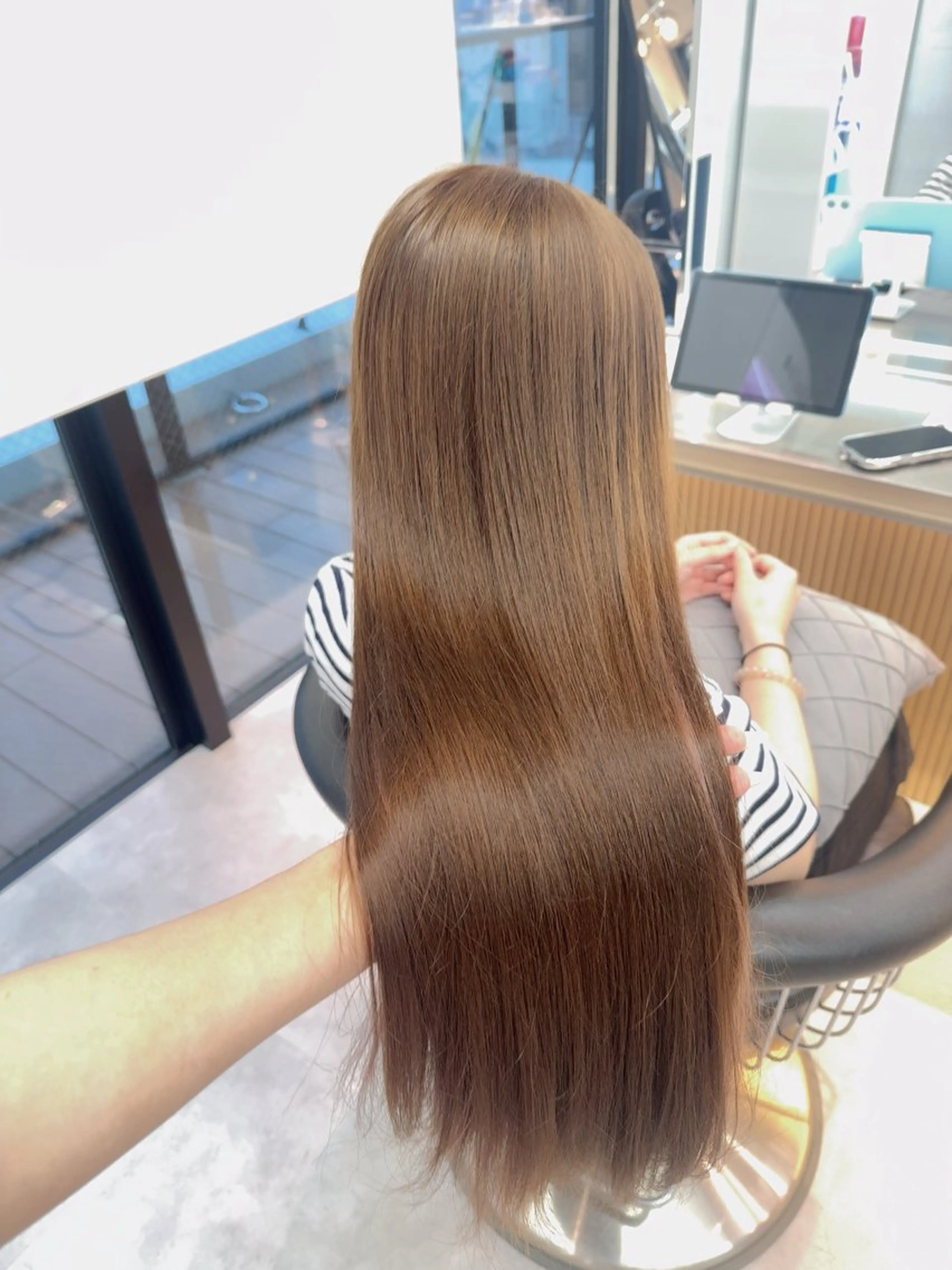 セミロング カラー ベージュカラー レイヤーカット 縮毛矯正 【博多髪質改善】 吉村　清志のヘアスタイル