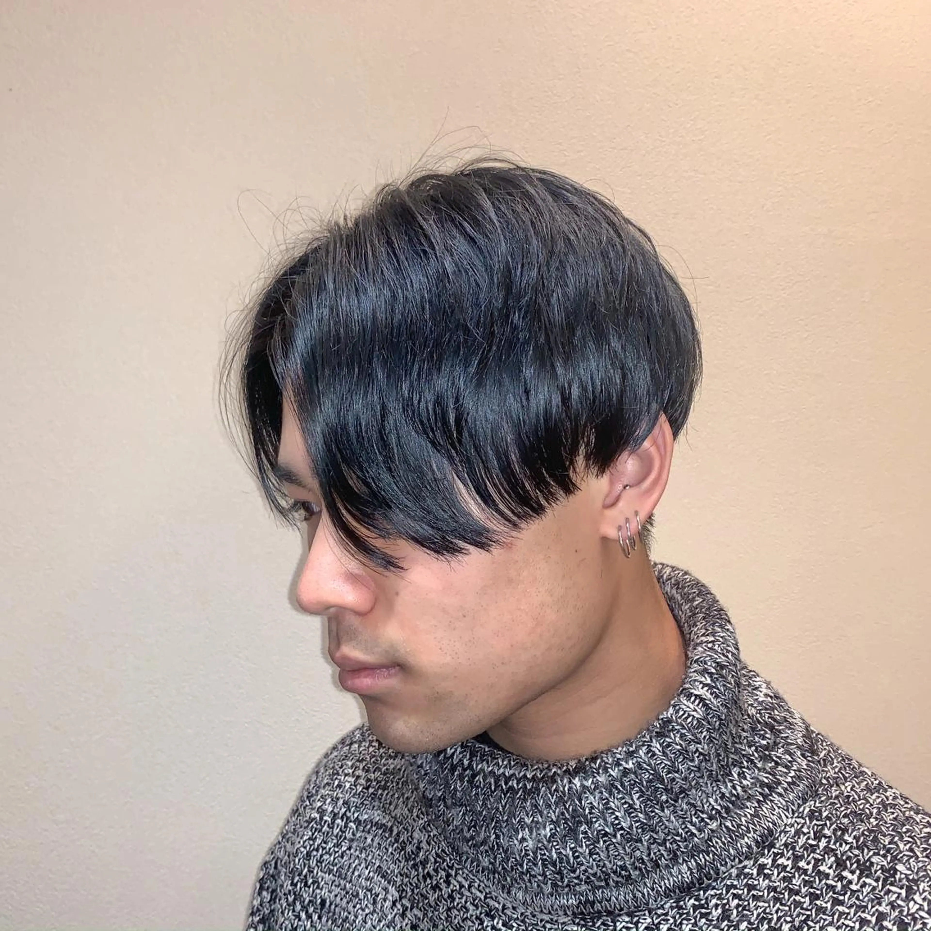 ミディアム カラー ヘアアレンジ キッズ ネイル マツエク・マツパ 切りっぱなしヘアボブ ミディアムヘアRYOのヘアスタイル