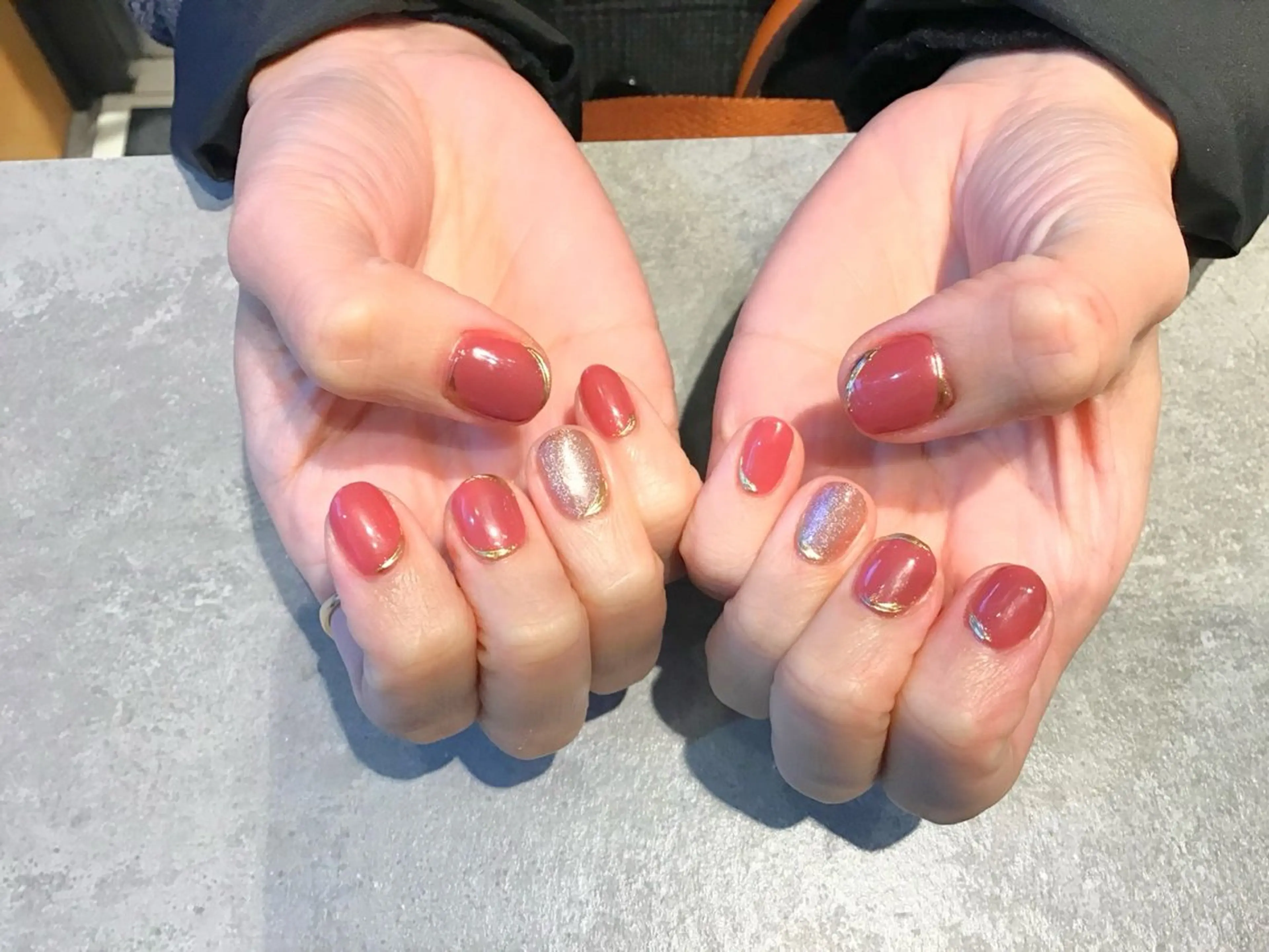 ネイル ニュアンスネイル Nest 岩崎のネイルデザイン