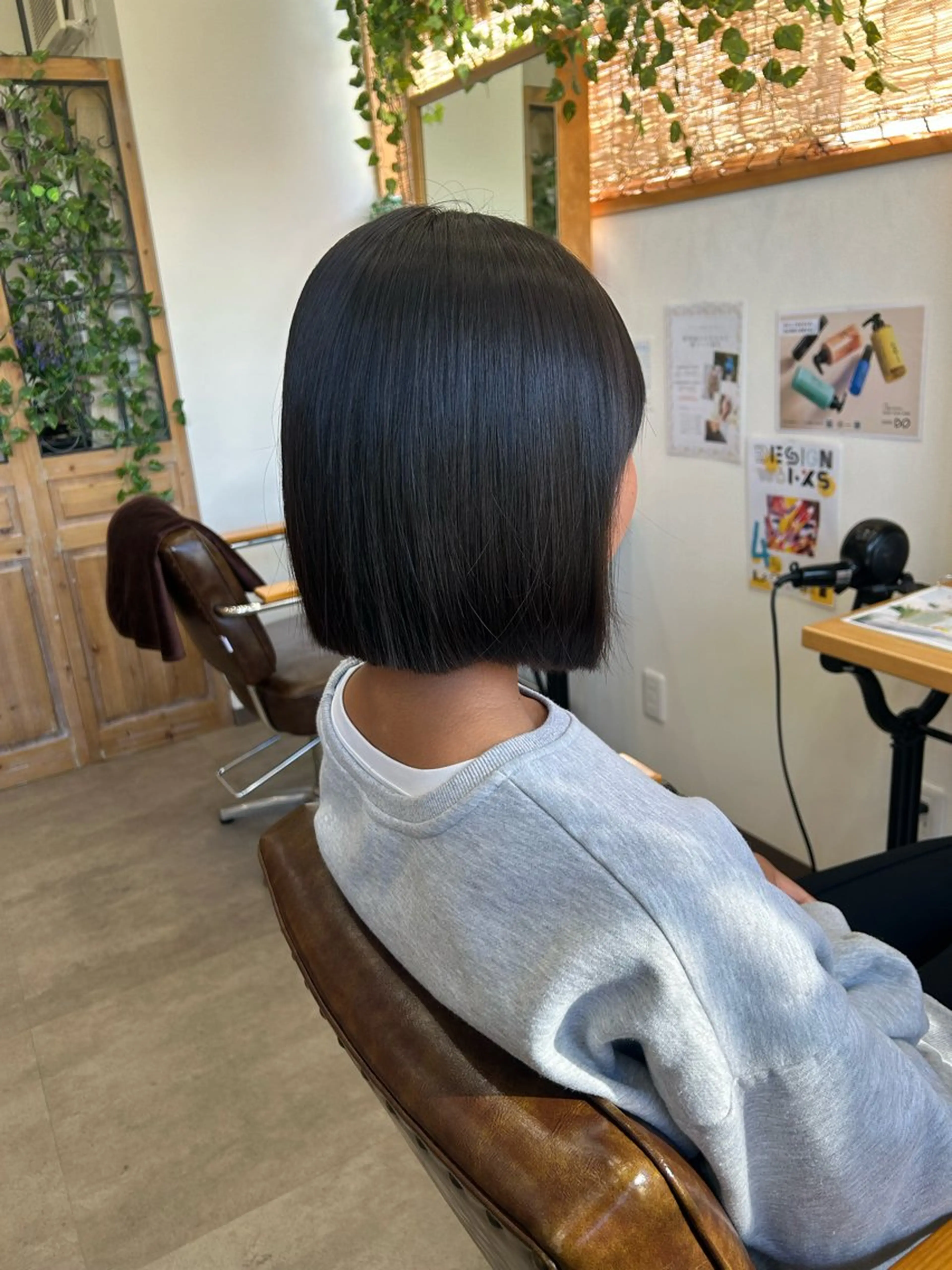 ショート 切りっぱなしボブ ボブ ブリーチなしベージュ /ヘアセット/ミユのヘアスタイル