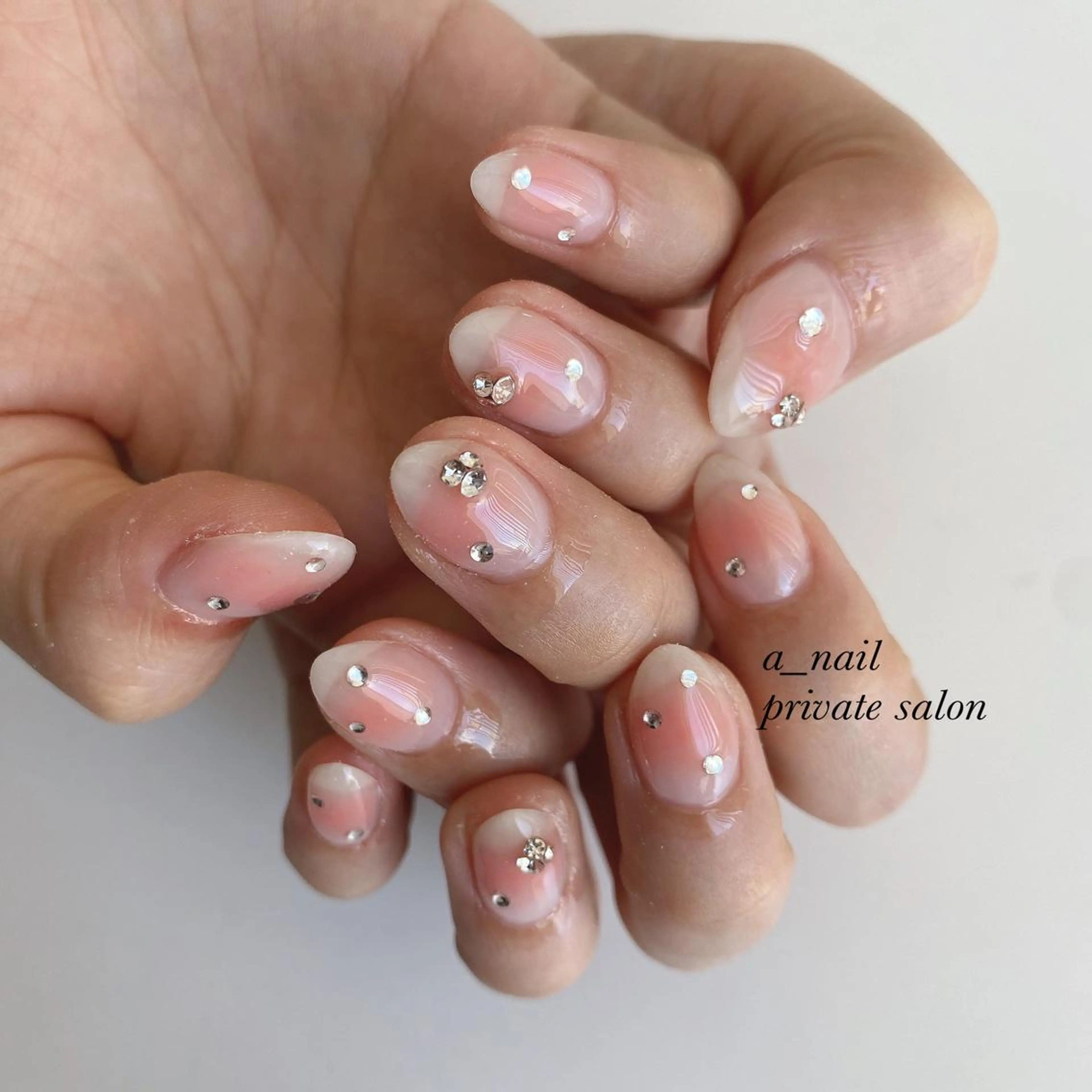 ネイル アニマル柄 フレンチネイル ジェルネイル 氷ネイル・うるうるネイル レース 菅 恵奈のネイルデザイン