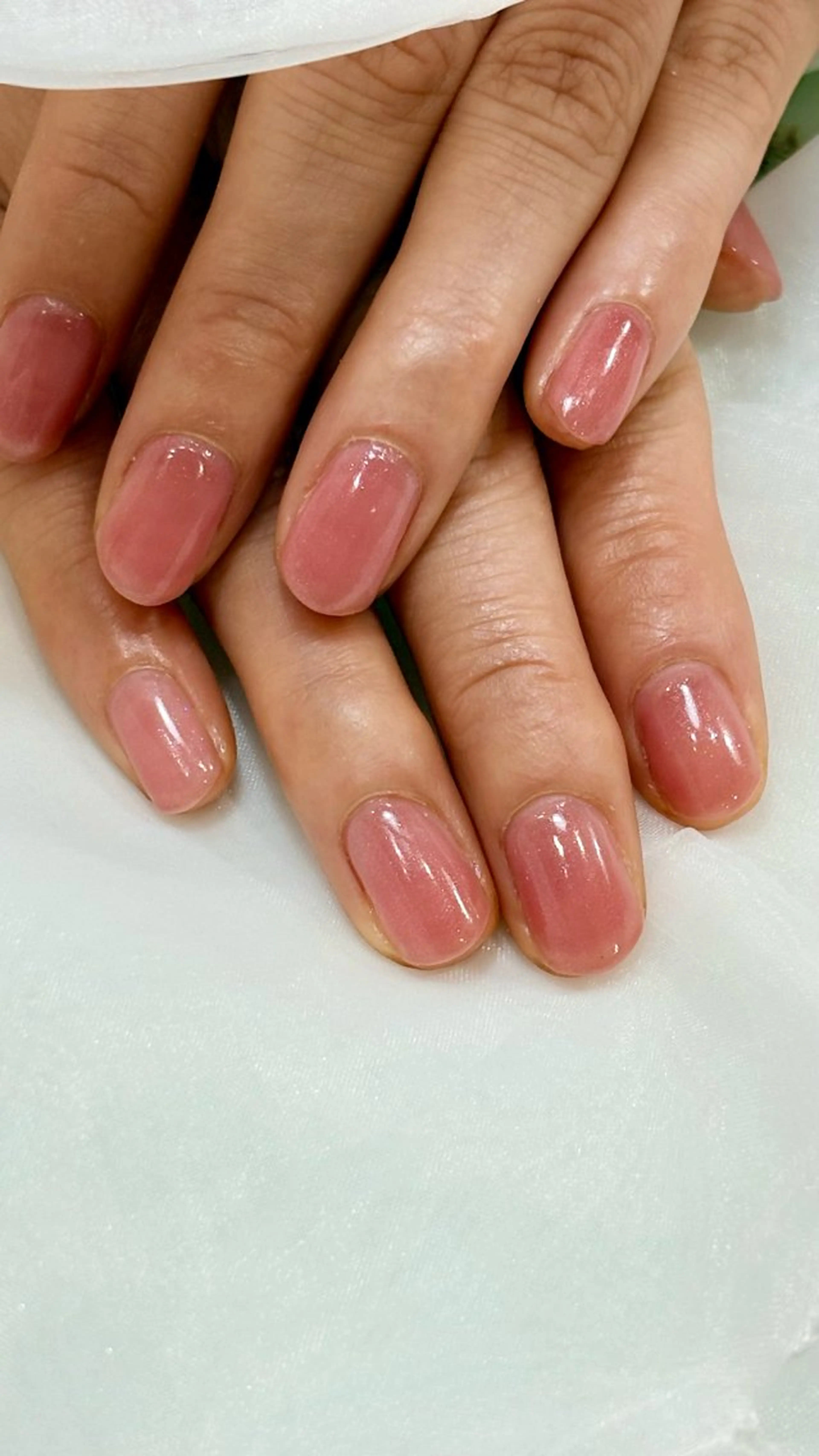 ショート イレジスティブル ネイルズのネイルデザイン