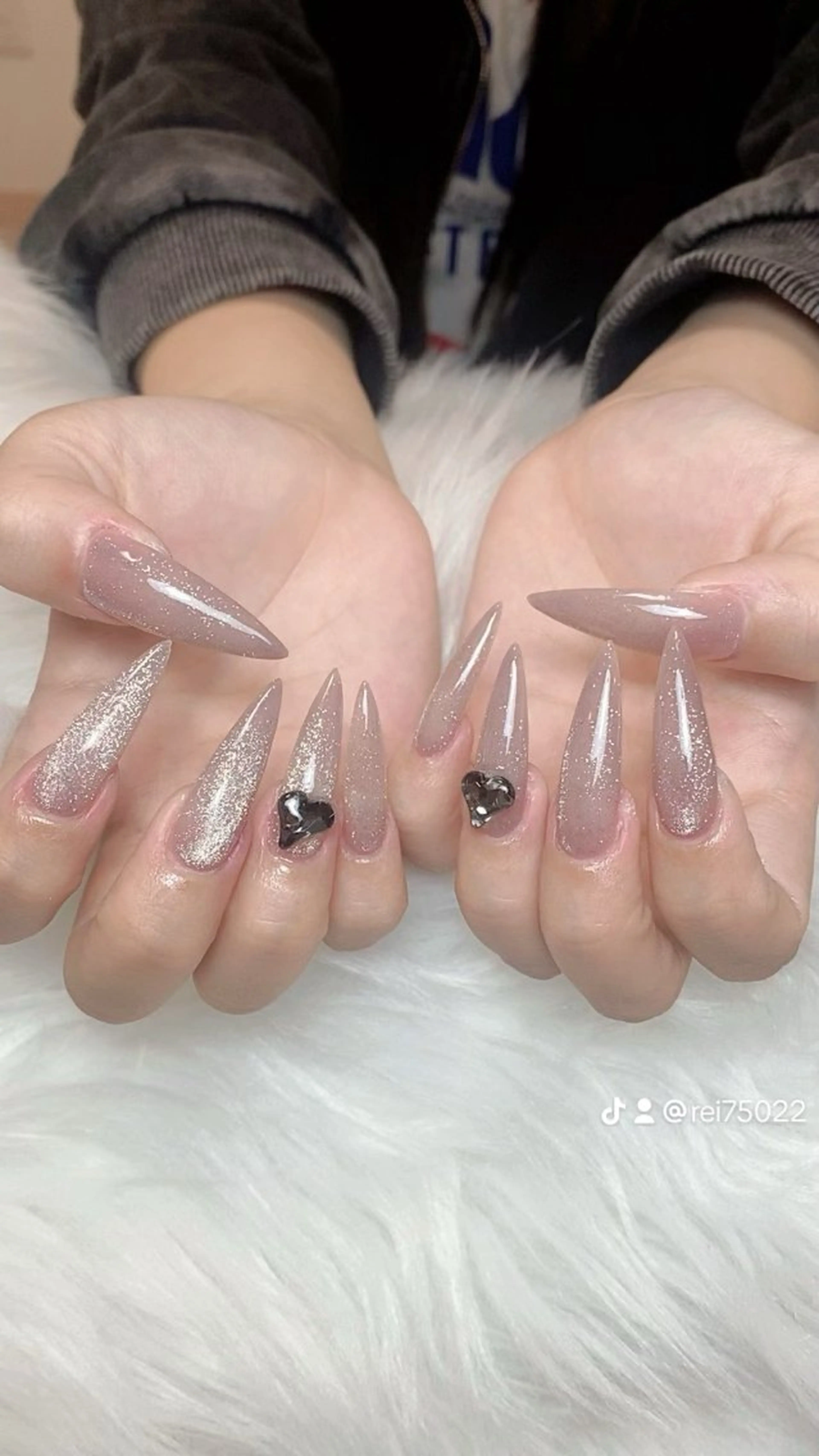 ネイル フラッシュネイル フレンチネイル ガラスフレンチ キラキラネイル 韓国ネイル ハンドネイル フットネイル Rei _Nail 新宿のネイルデザイン