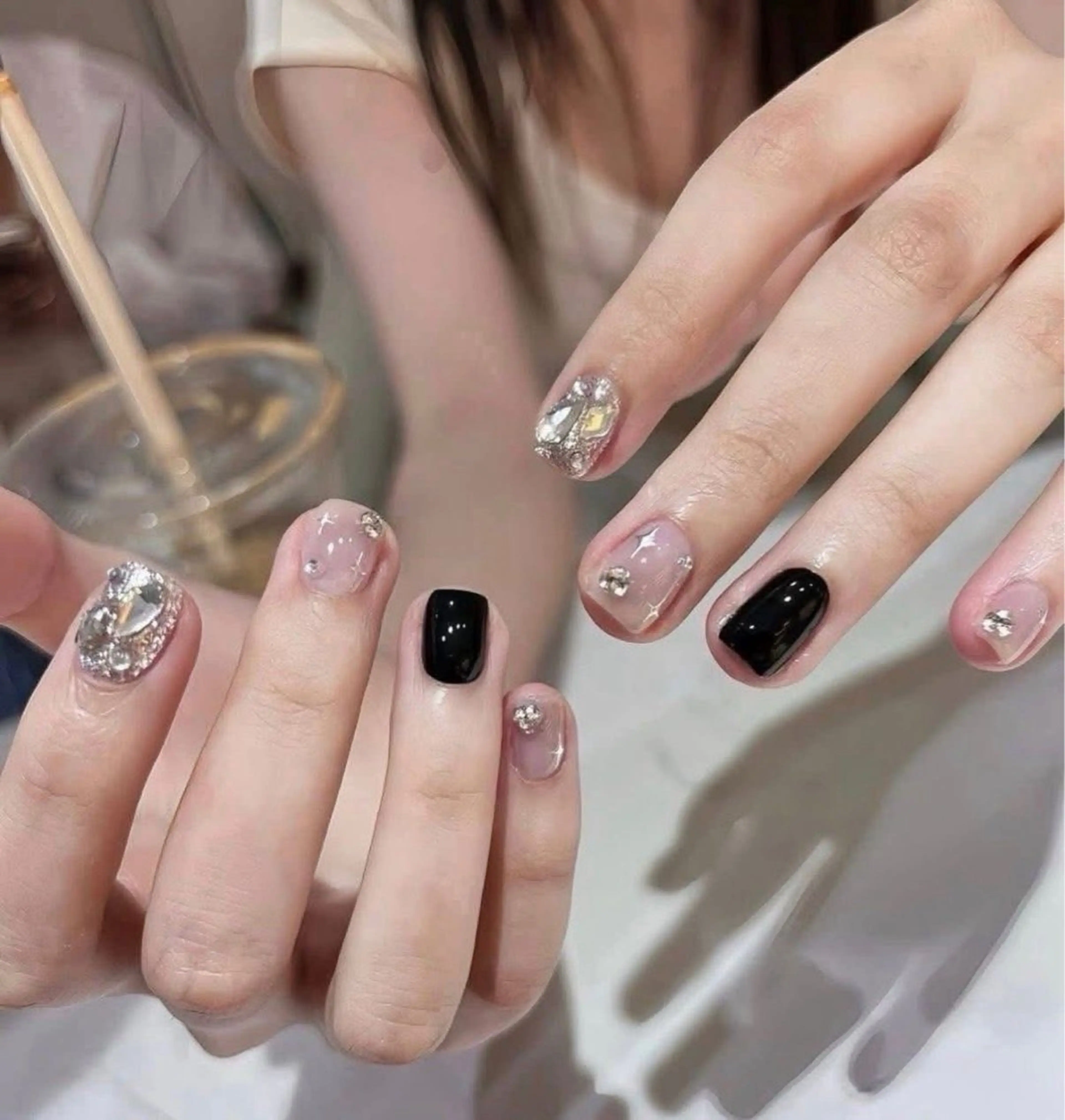 ネイル キラキラネイル マグネットネイル ぷっくりネイル 春ネイル ワンホンネイル ハンドネイル Candy Nailのネイルデザイン