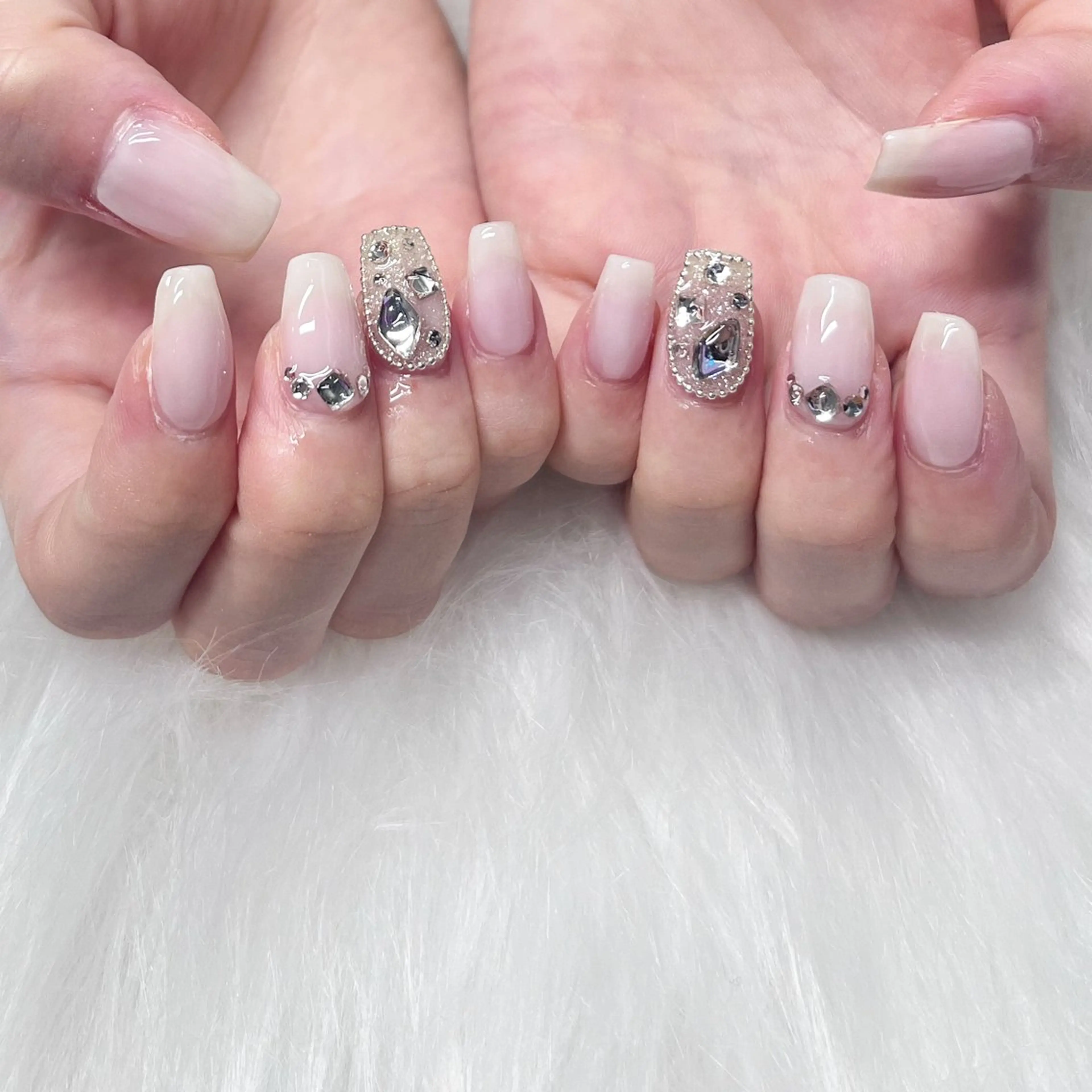 ネイル beauty studio M.O.D shibuya所属・🍁nail. kaede🍁のネイルデザイン