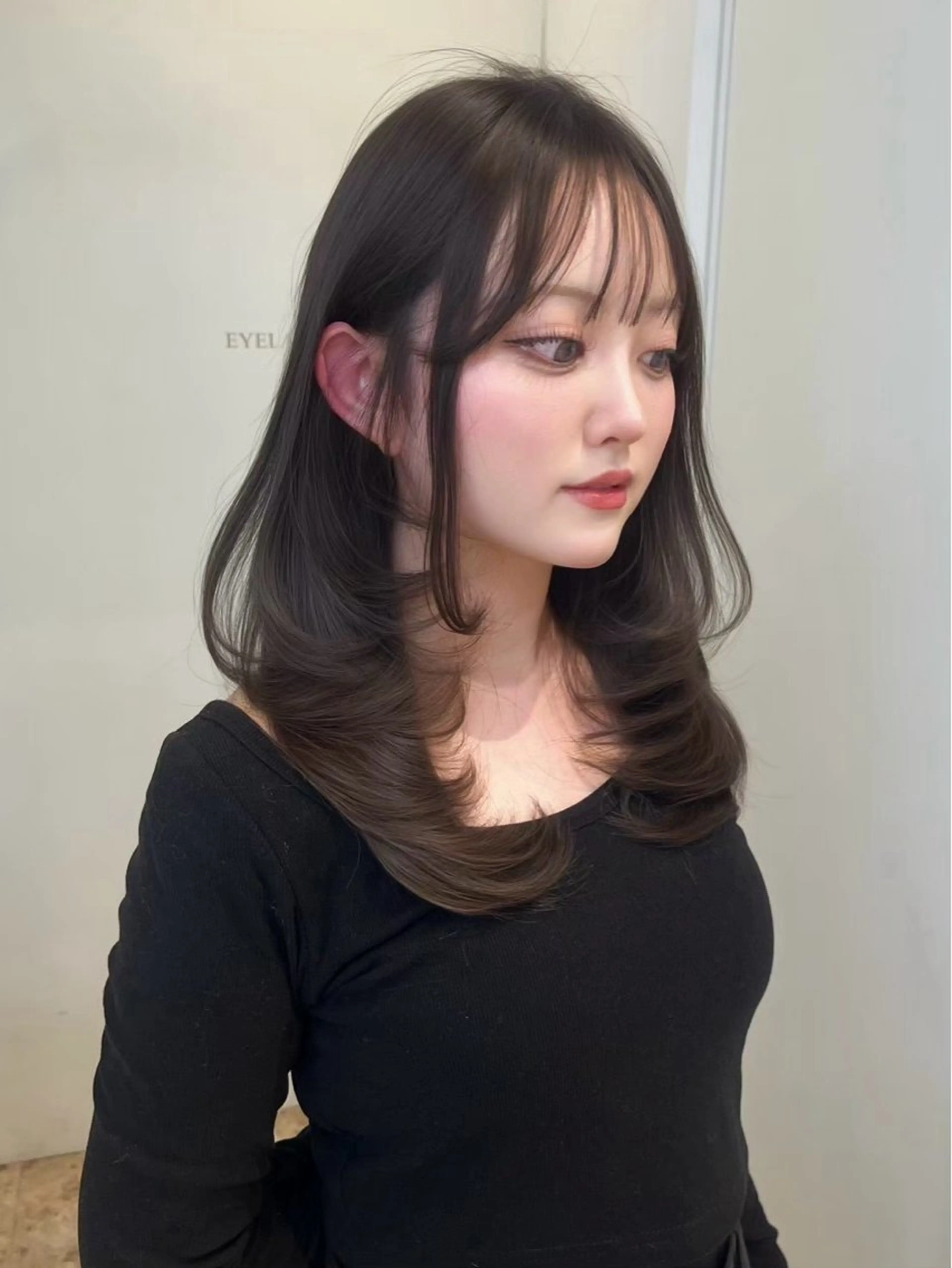 セミロング 顔周りカット 髪質改善 韓国風ヘア レイヤーカット 束感まつ毛/京都 優春🎀💭のマツエク・マツパデザイン