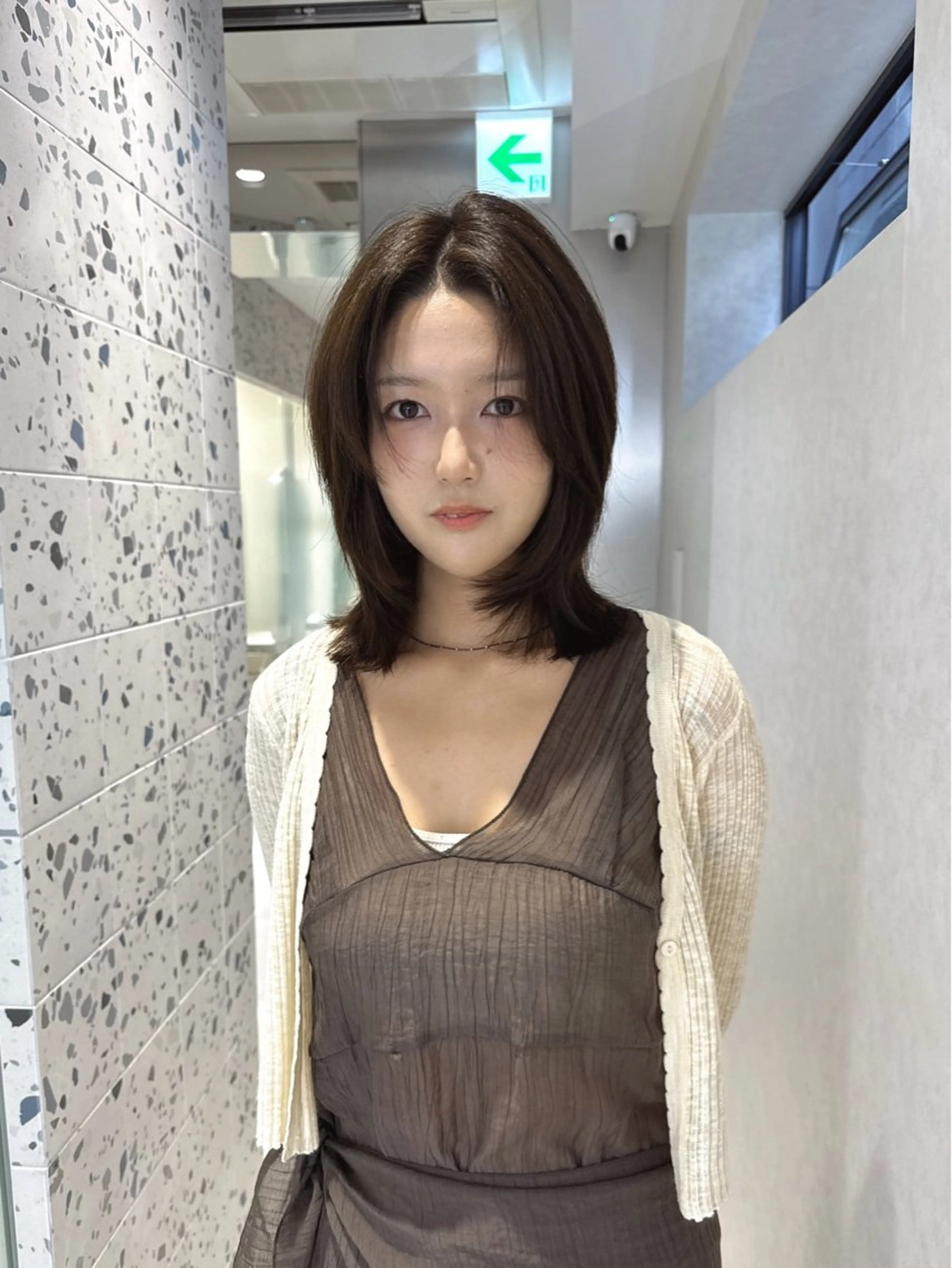 ミディアム カラー グレージュ カット ヘアカラー トリートメント 矢野 晃平のヘアスタイル