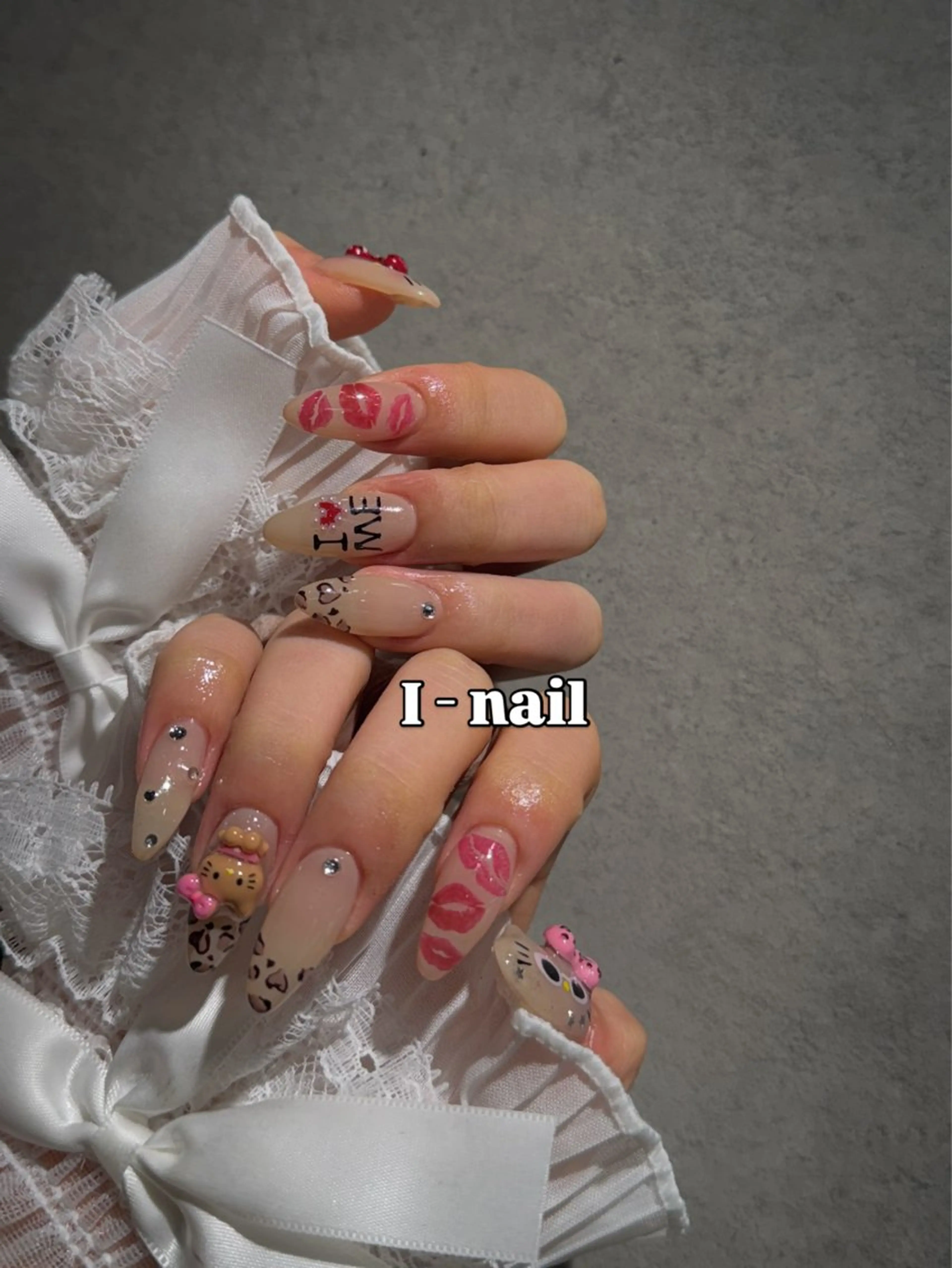 ネイル I-nailロング /ワンホン/キラキラのネイルデザイン