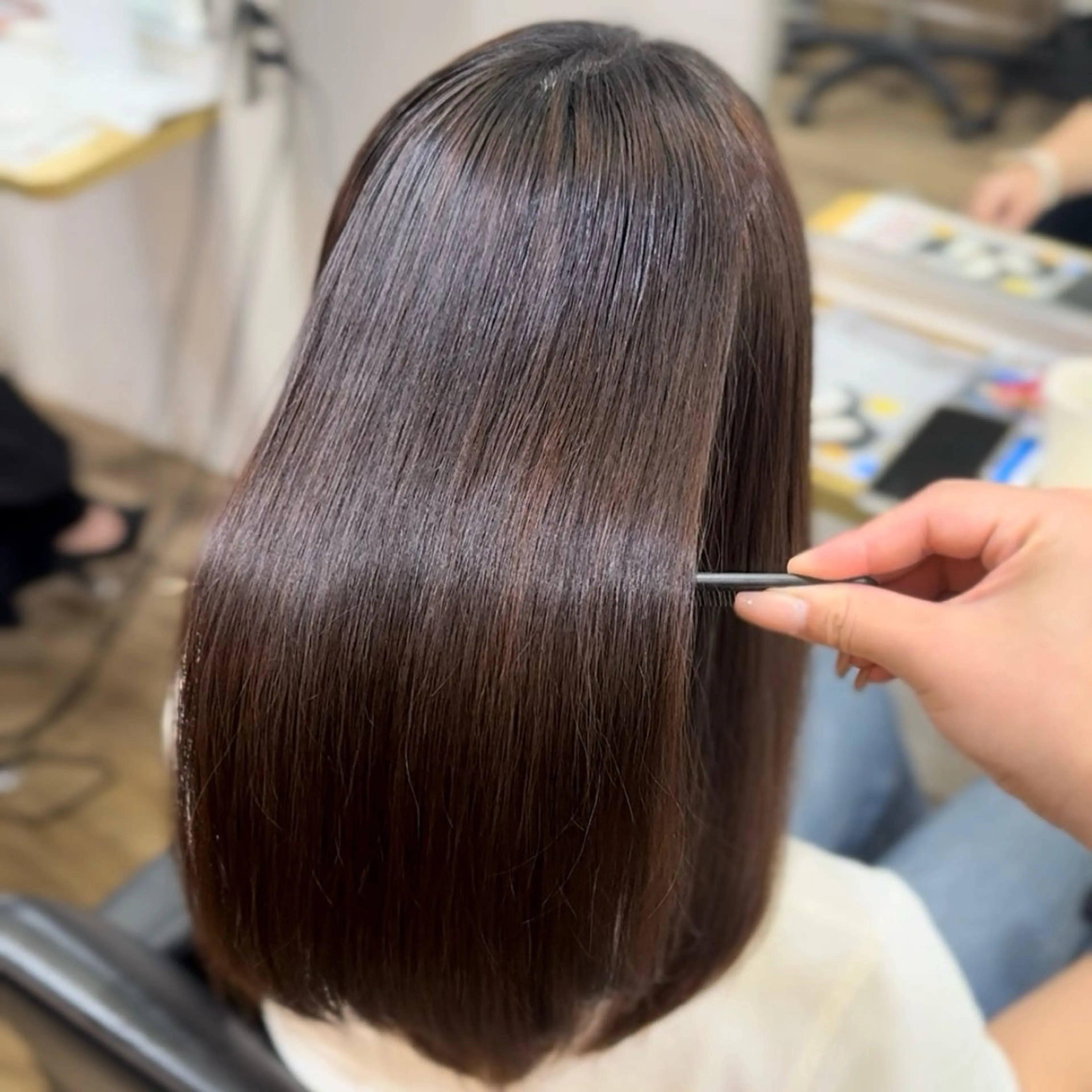 セミロング ヘアカラー 縮毛矯正 髪質改善特化／透明感 カラー／ＡＫＡＮＥ♡のヘアスタイル