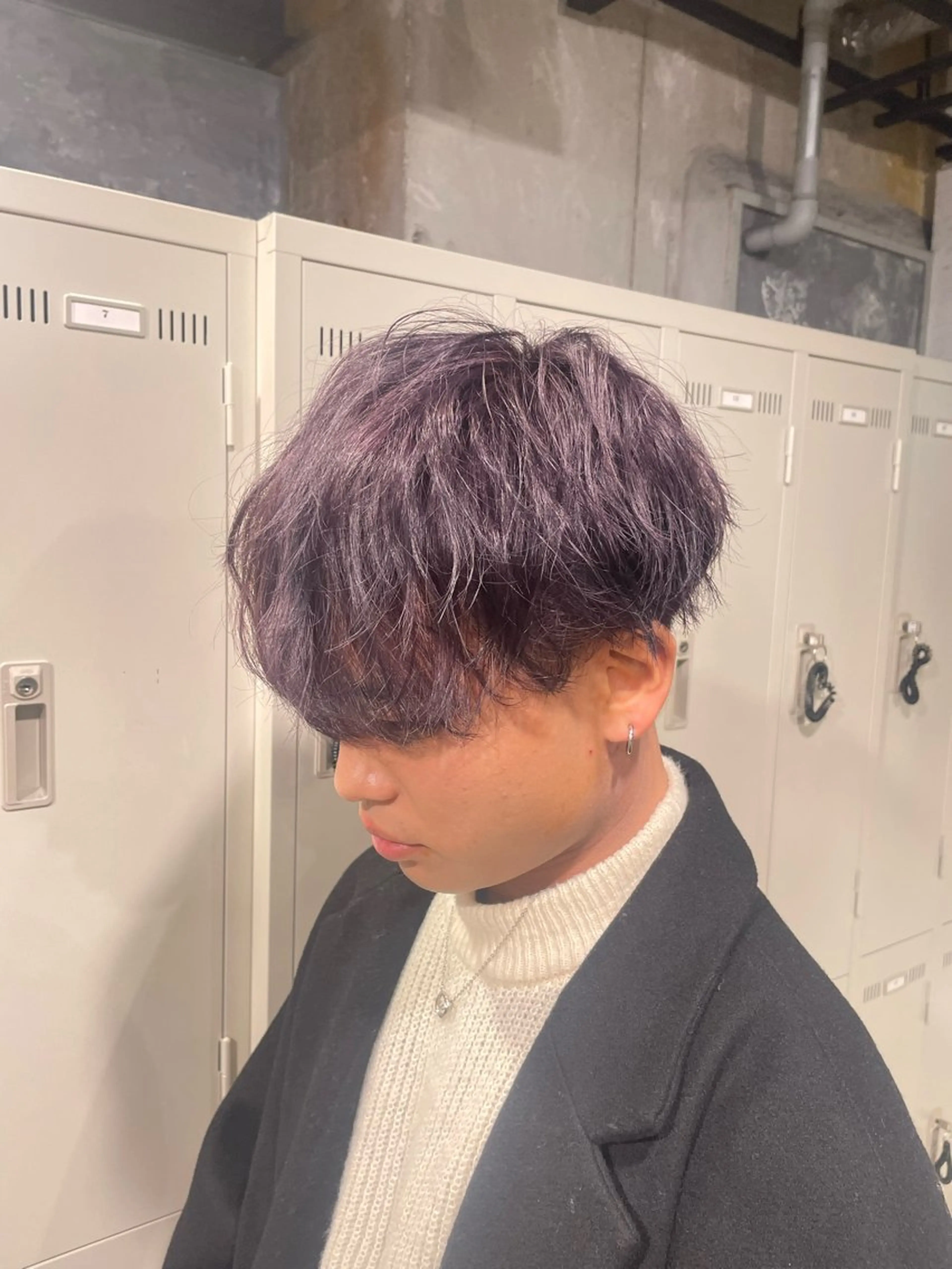メンズ メンズバレイヤージュ メンズブリーチ センターパート メンズハイライト メンズハイトーン メンズ特化美容師 💠チナツのヘアスタイル