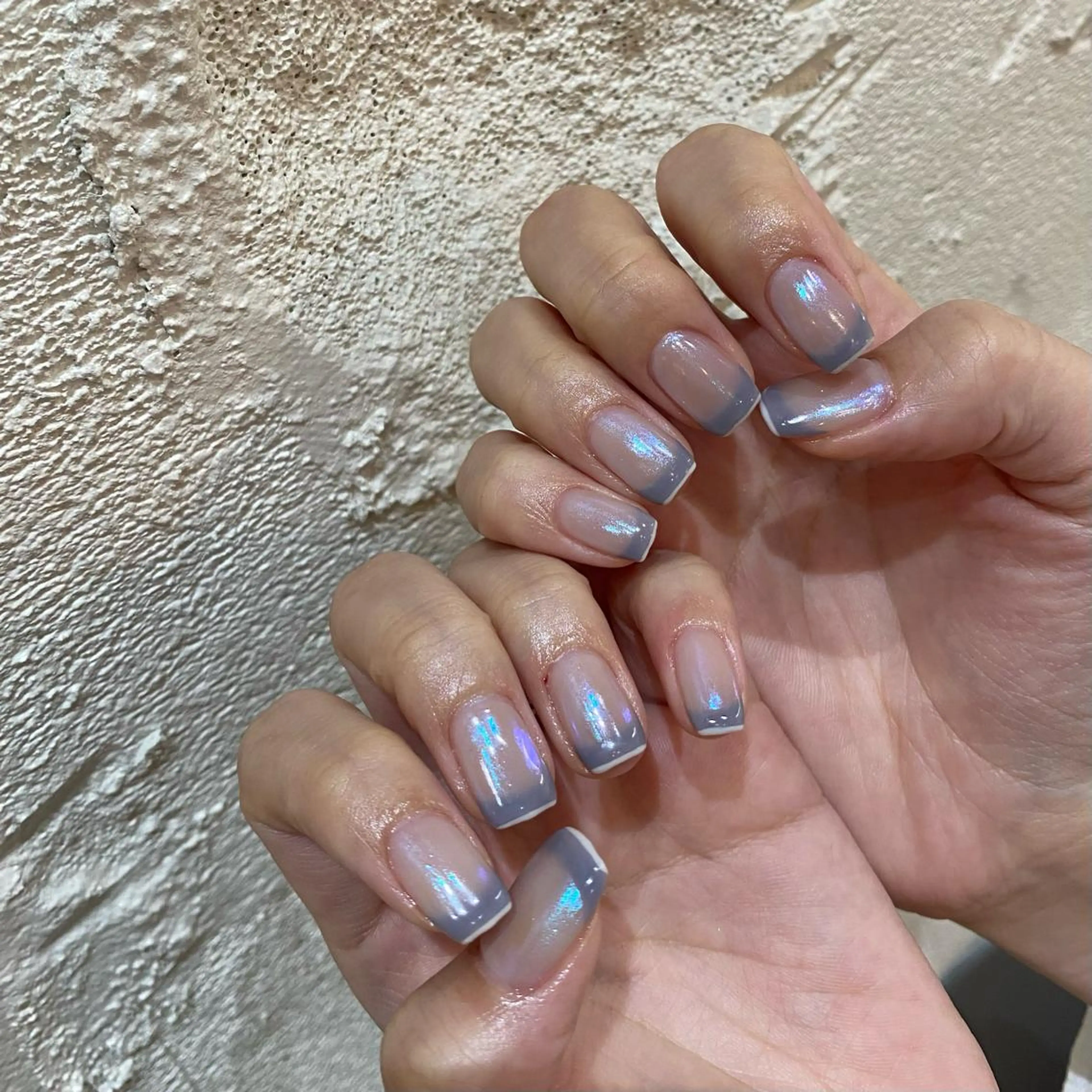 ネイル オーロラネイル カジュアル フレンチネイル スクエアネイル ハンドネイル nable.所属・栗林 実莉のネイルデザイン