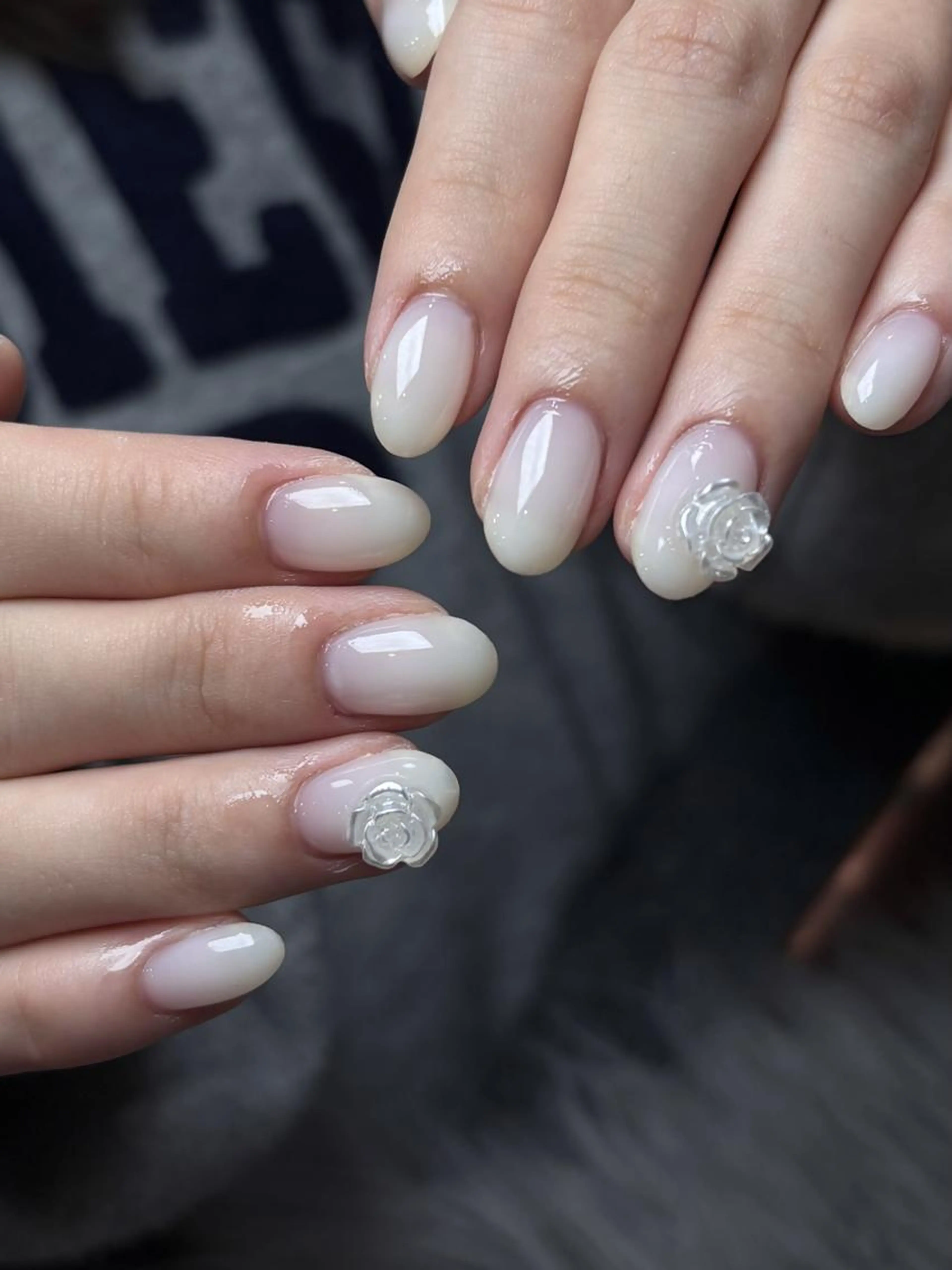 究極の美フォルム✨ちゅるんワンカラー/ラメグラ ¥5500の写真