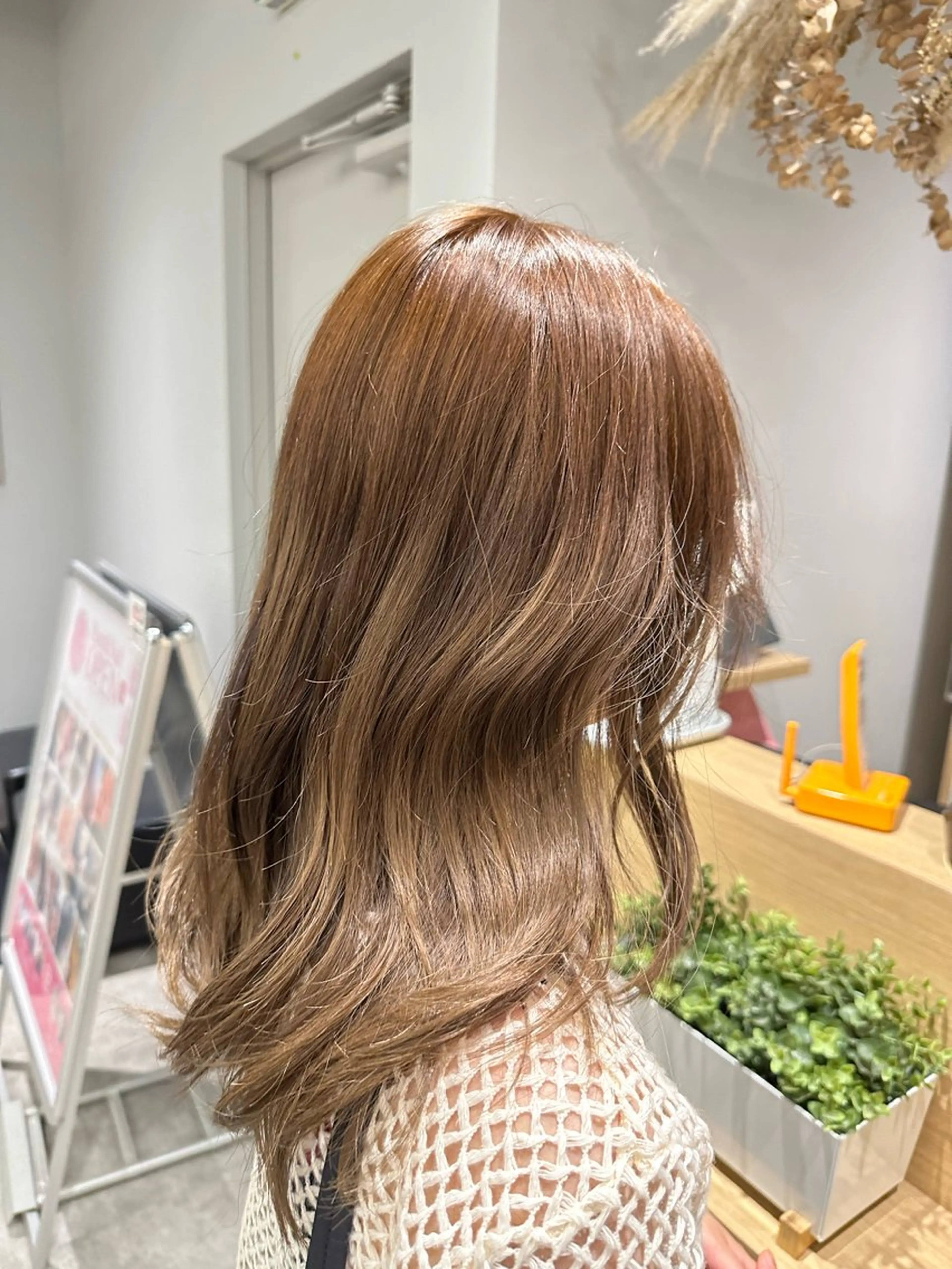セミロング カット ヘアカラー 巻ける髪質改善🫧ハ イライト/永田汰伊智のヘアスタイル