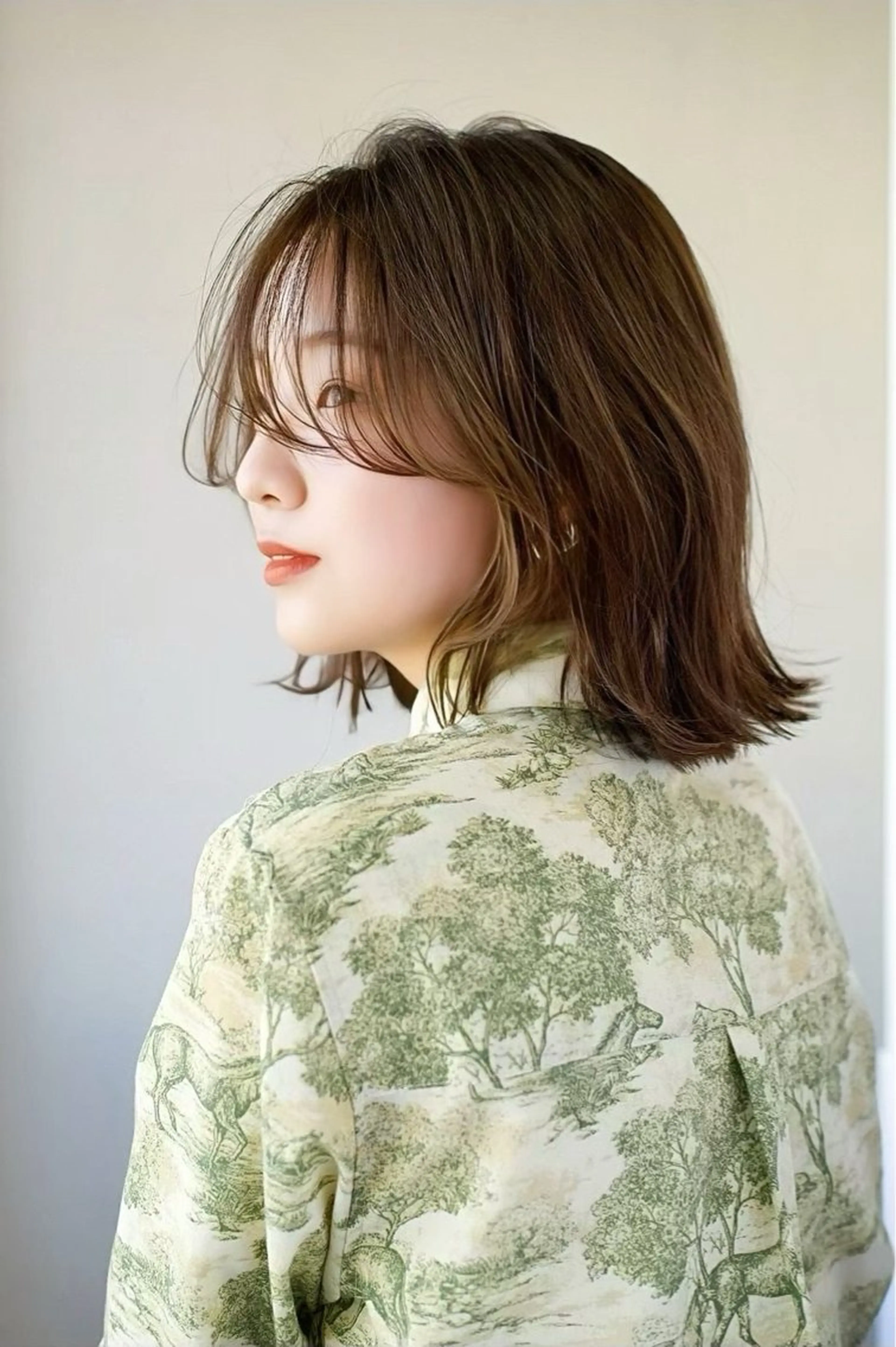 ミディアム 🫧レディースカット 🫧今だけ無料　岩立のヘアスタイル