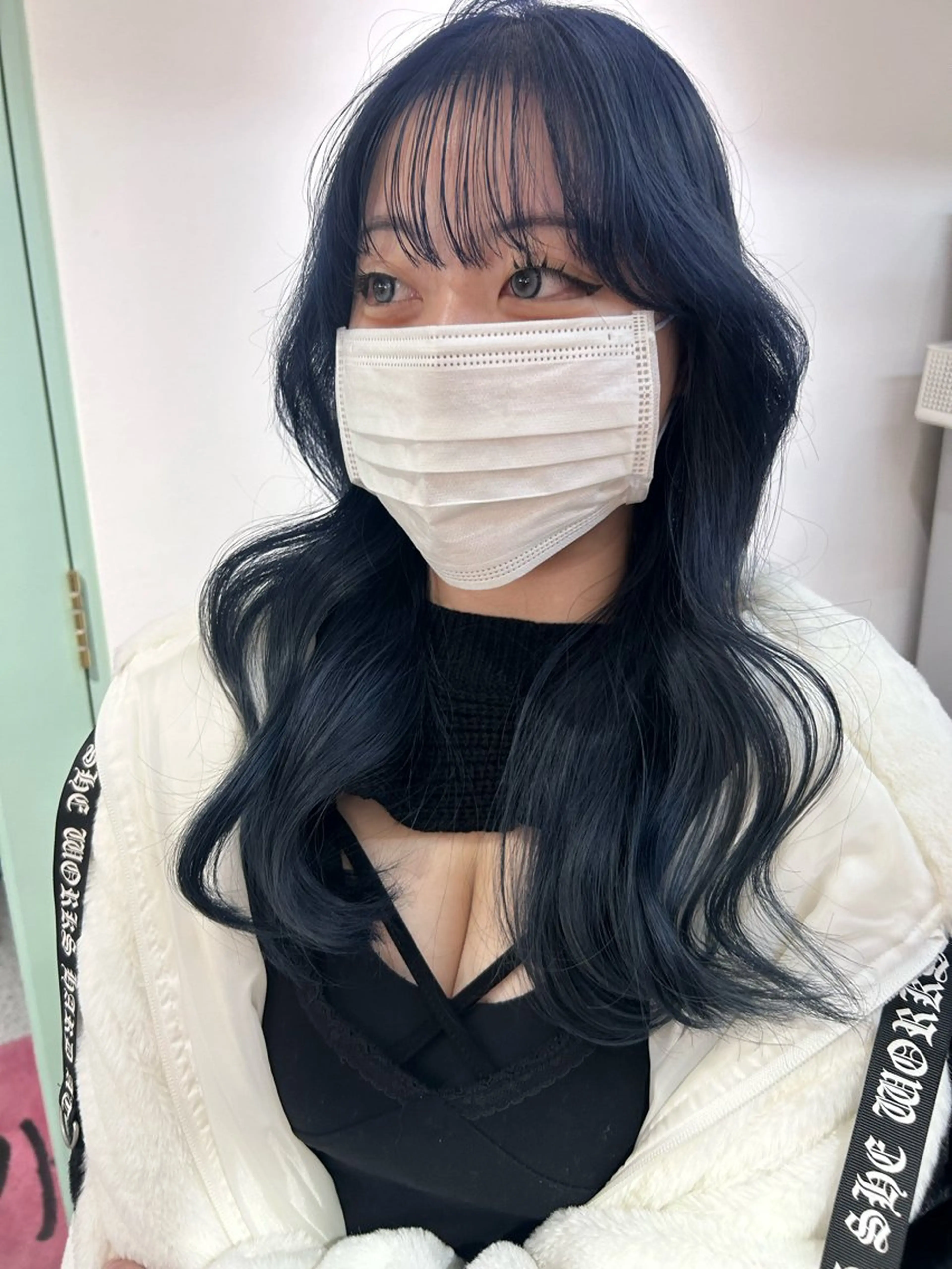 ロング カラー ブリーチ ヘアカラー トリートメント ひかり HAZELのヘアスタイル