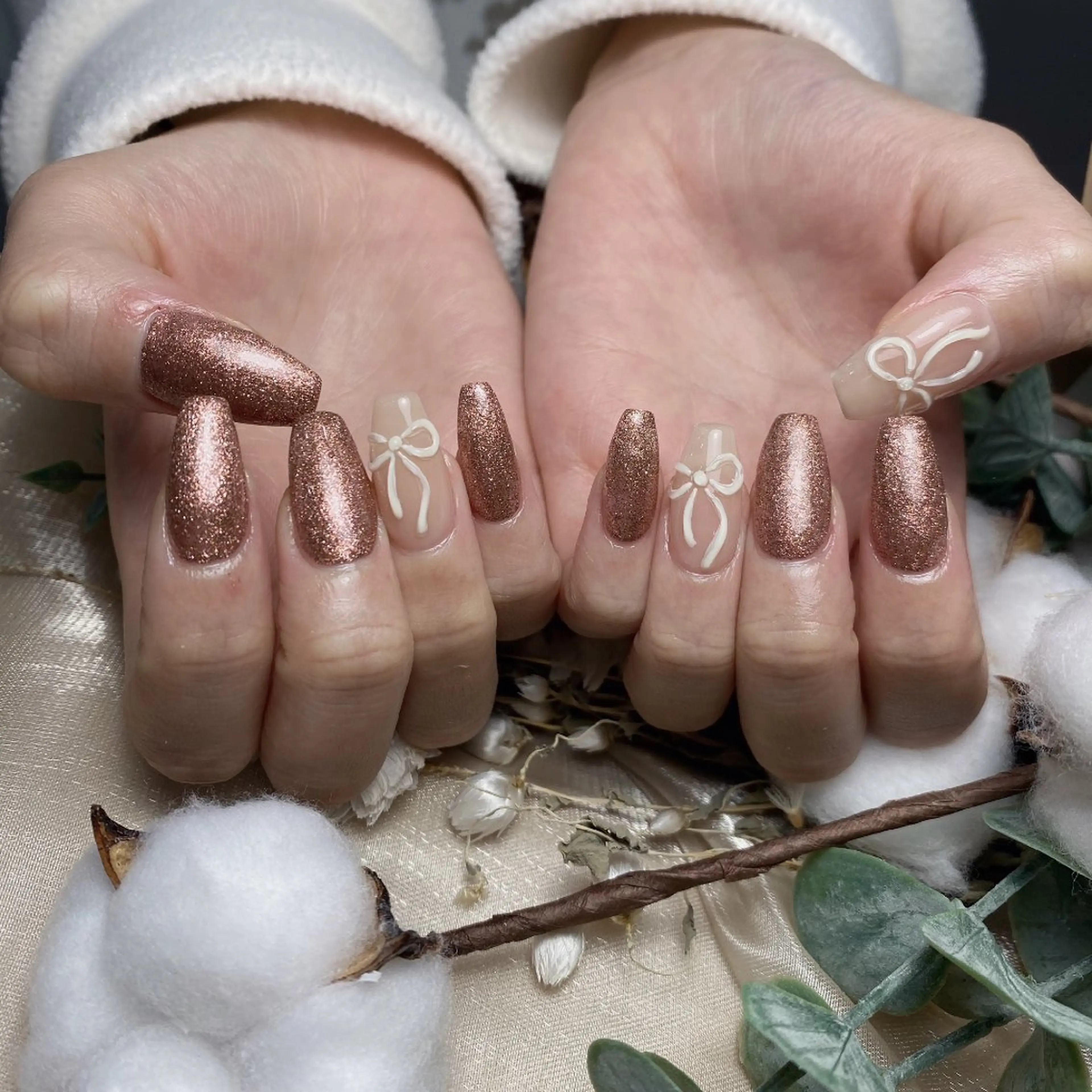 ネイル 長さ出し リボン ハンドネイル UM Nail Salonのネイルデザイン