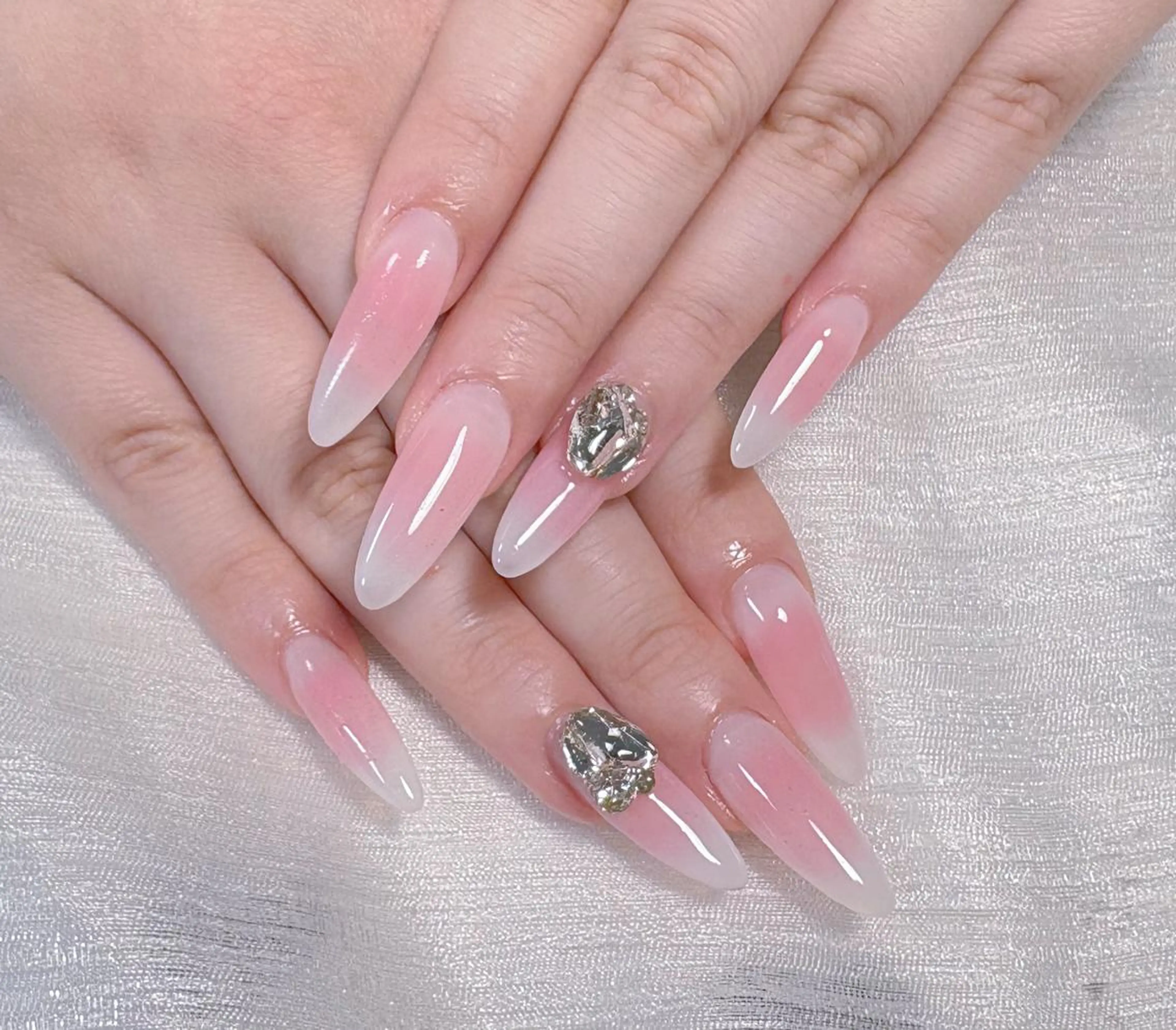 ネイル 美 奈奈のネイルデザイン