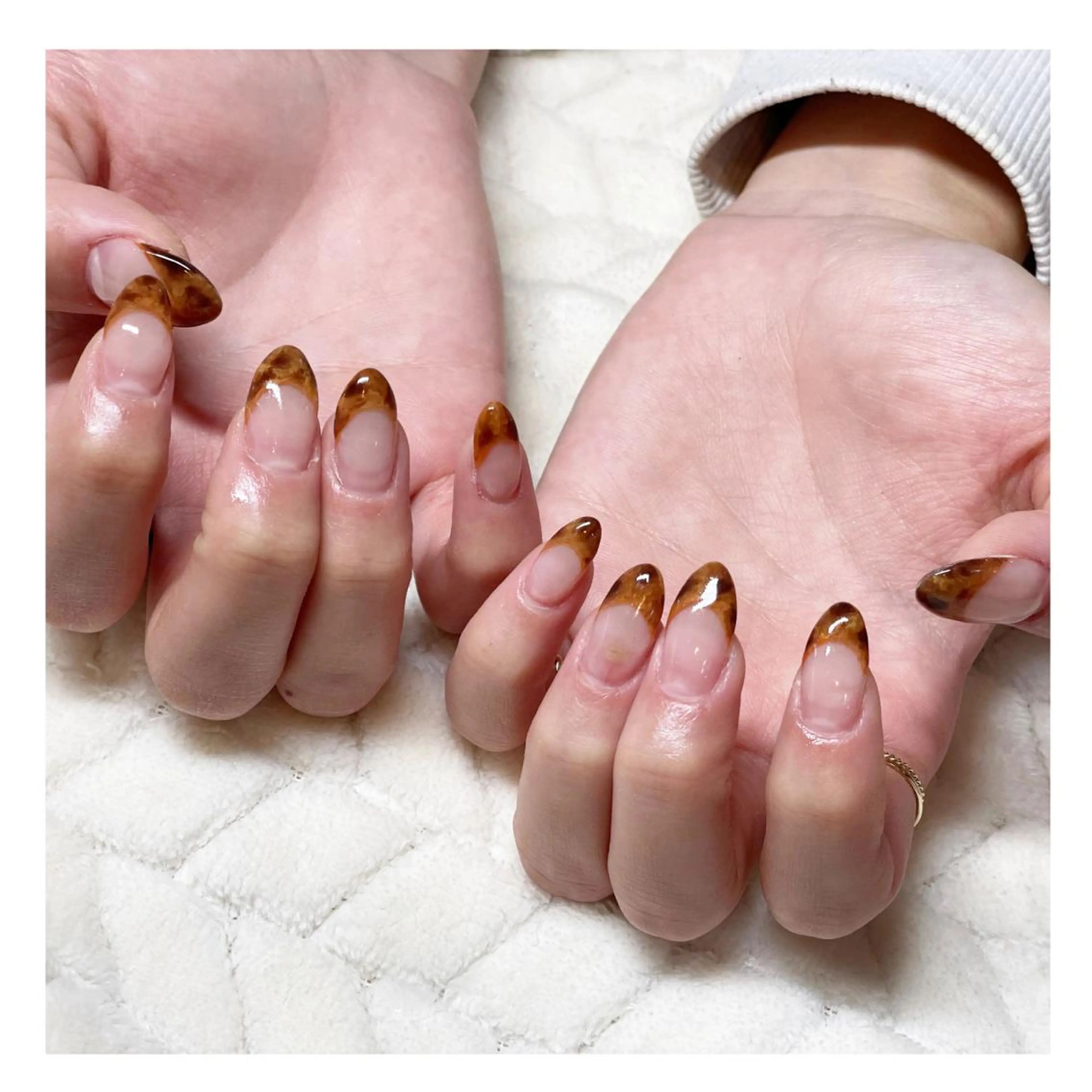 ネイル べっ甲ネイル フレンチネイル ジェルネイル シンプルネイル ハンドネイル LaLa Peach 福岡のマツエク・マツパデザイン