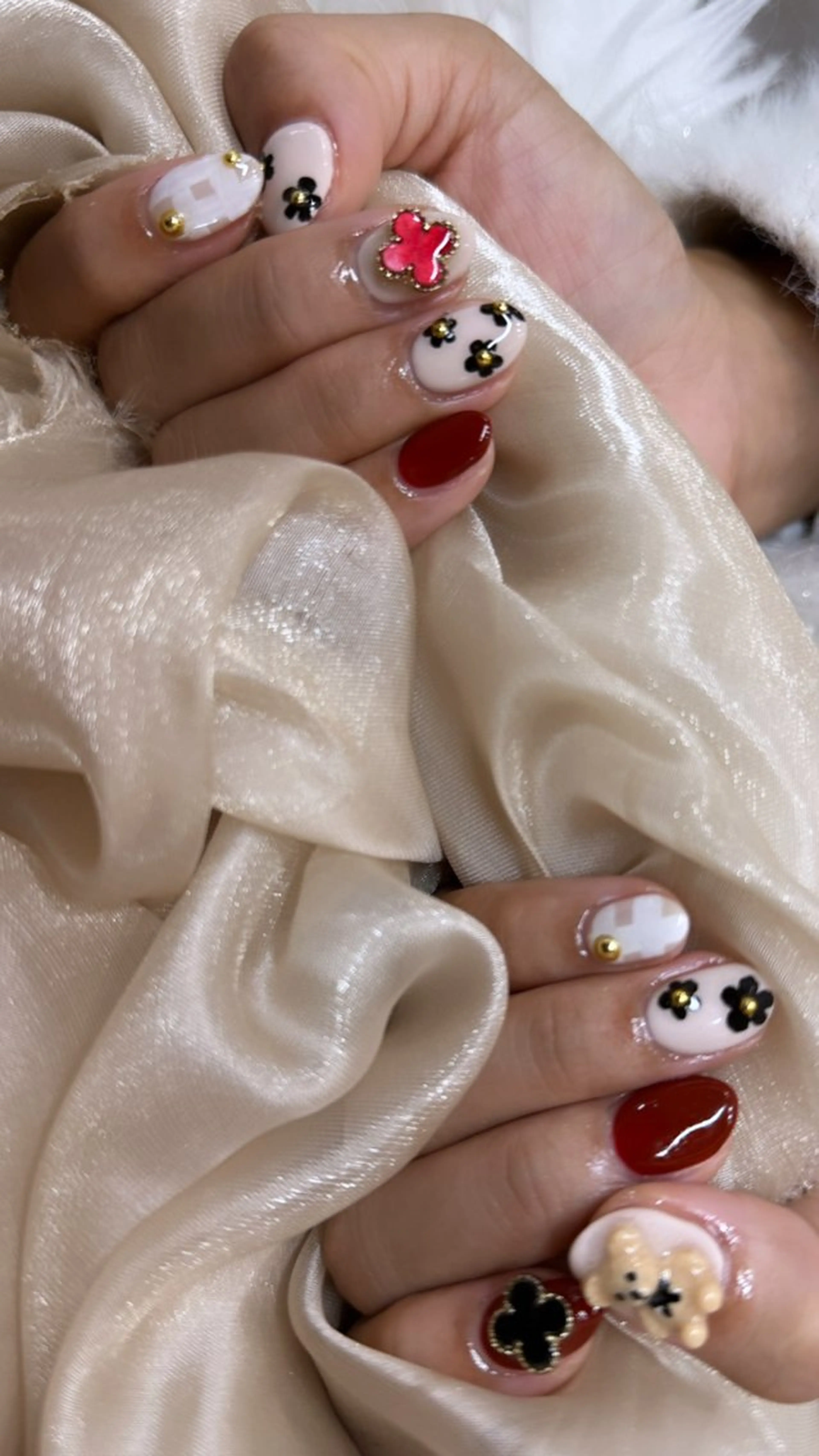 ネイル &Me さらのネイルデザイン