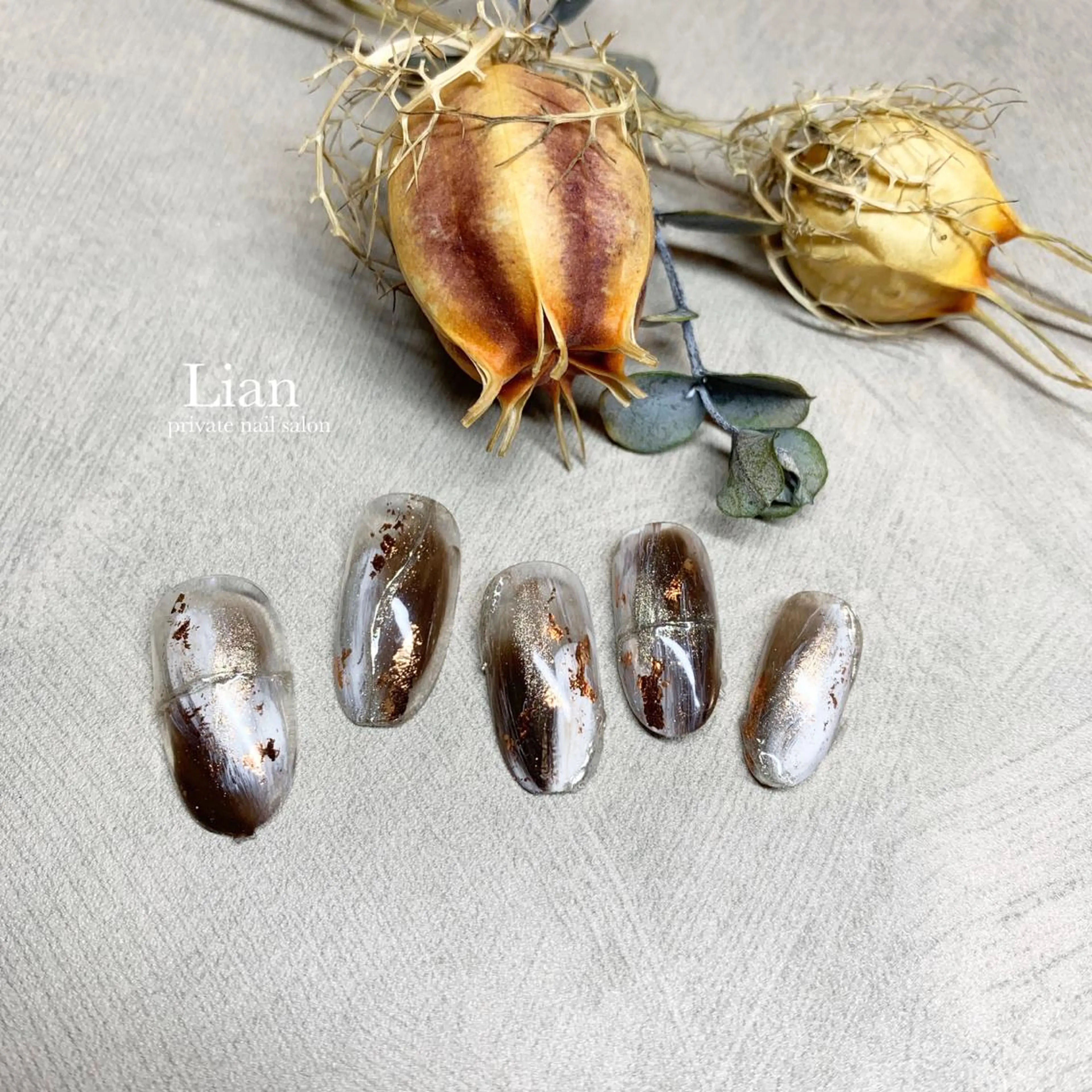 ネイル ブラウン ニュアンスネイル ネイルチップ nailsalon Lenoaのネイルデザイン