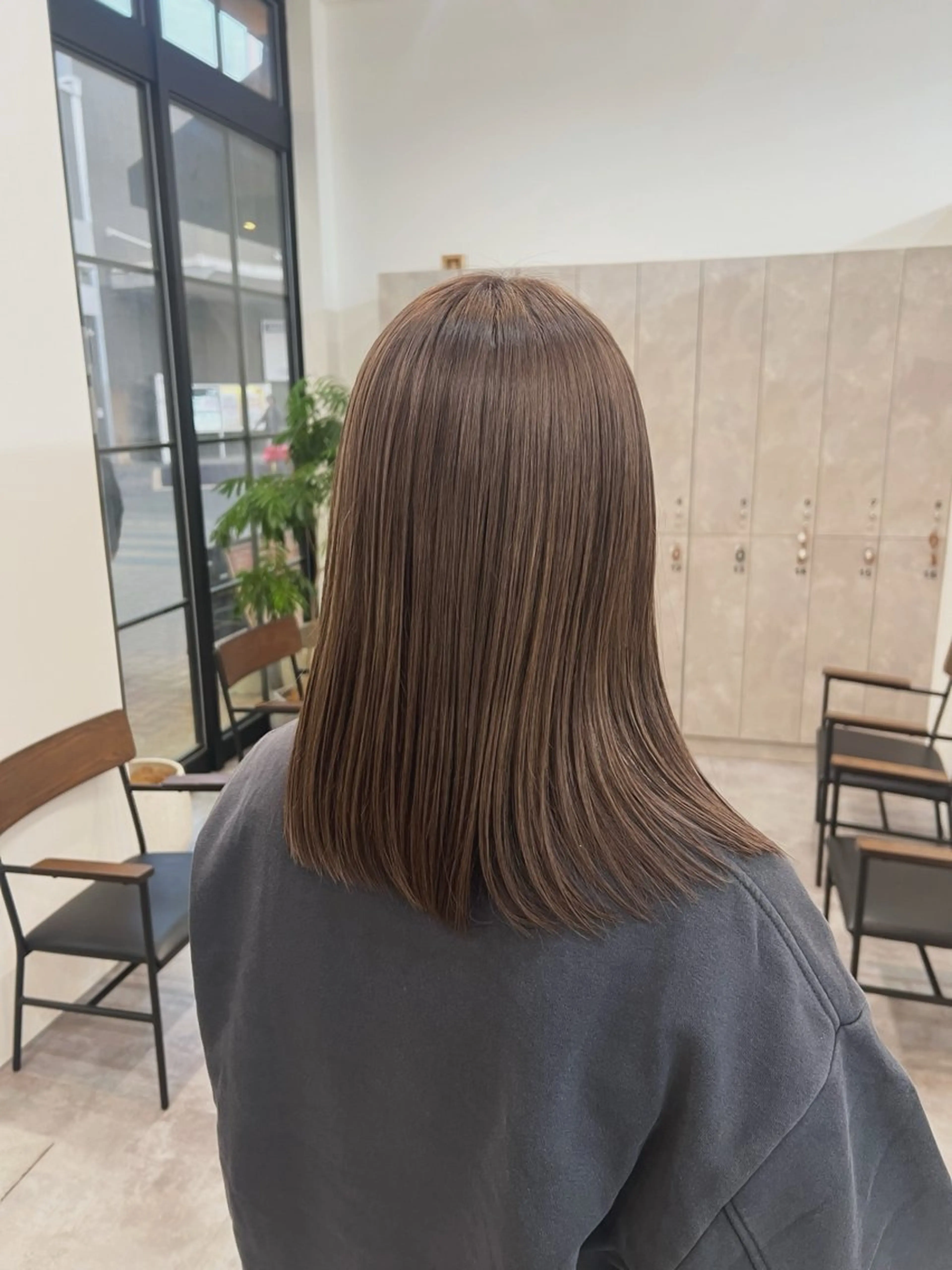 ミディアム カラー ベージュカラー ブリーチ カット ヘアカラー トリートメント ✨NOMAD印西✨ 黒川勇輝のヘアスタイル