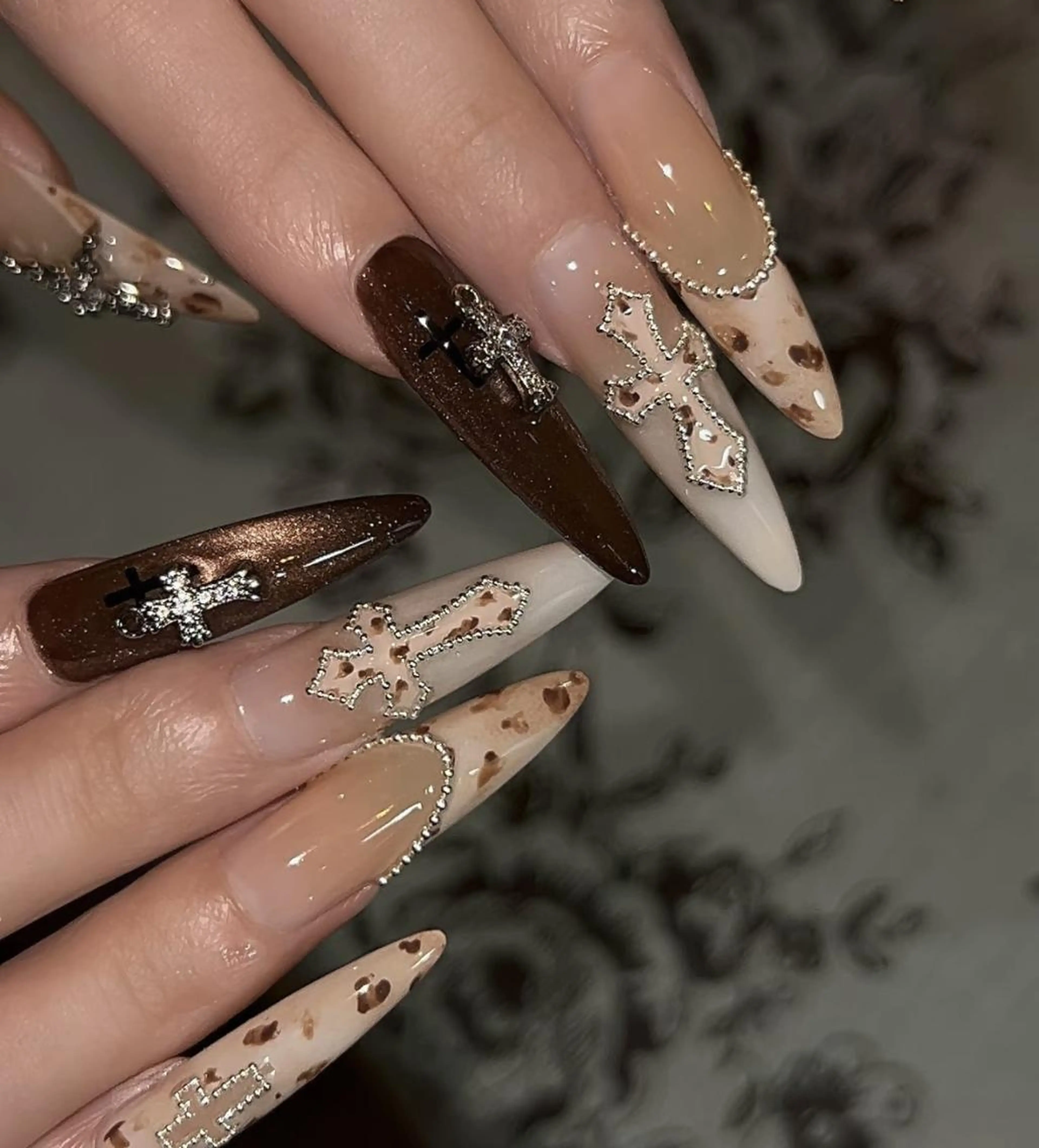 ネイル ハンドネイル 🎀 Ayaka_nailのネイルデザイン